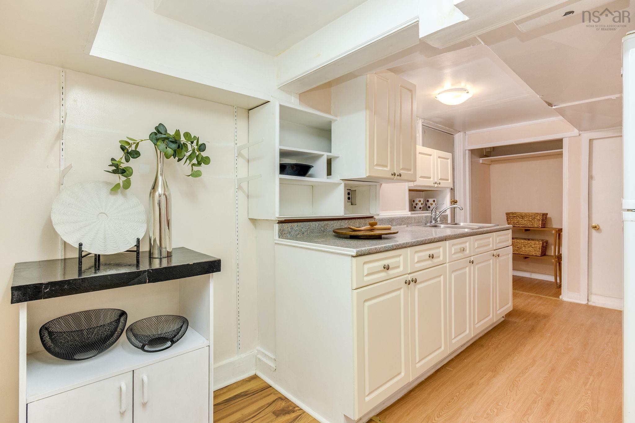 $1,700,000.00: 985 Beaufort Avenue, Halifax