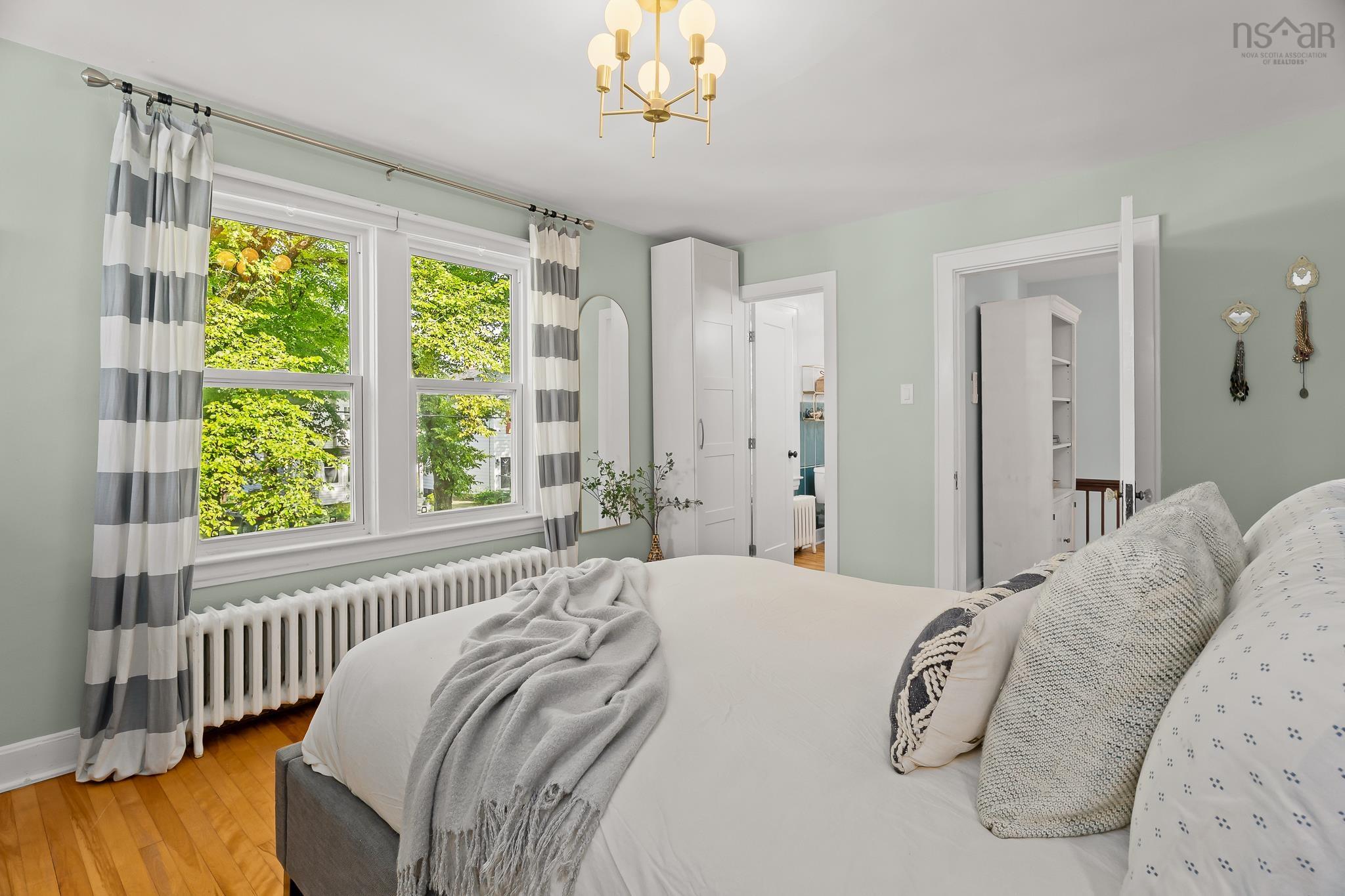 $1,299,000.00: 2220 Newton Avenue, Halifax