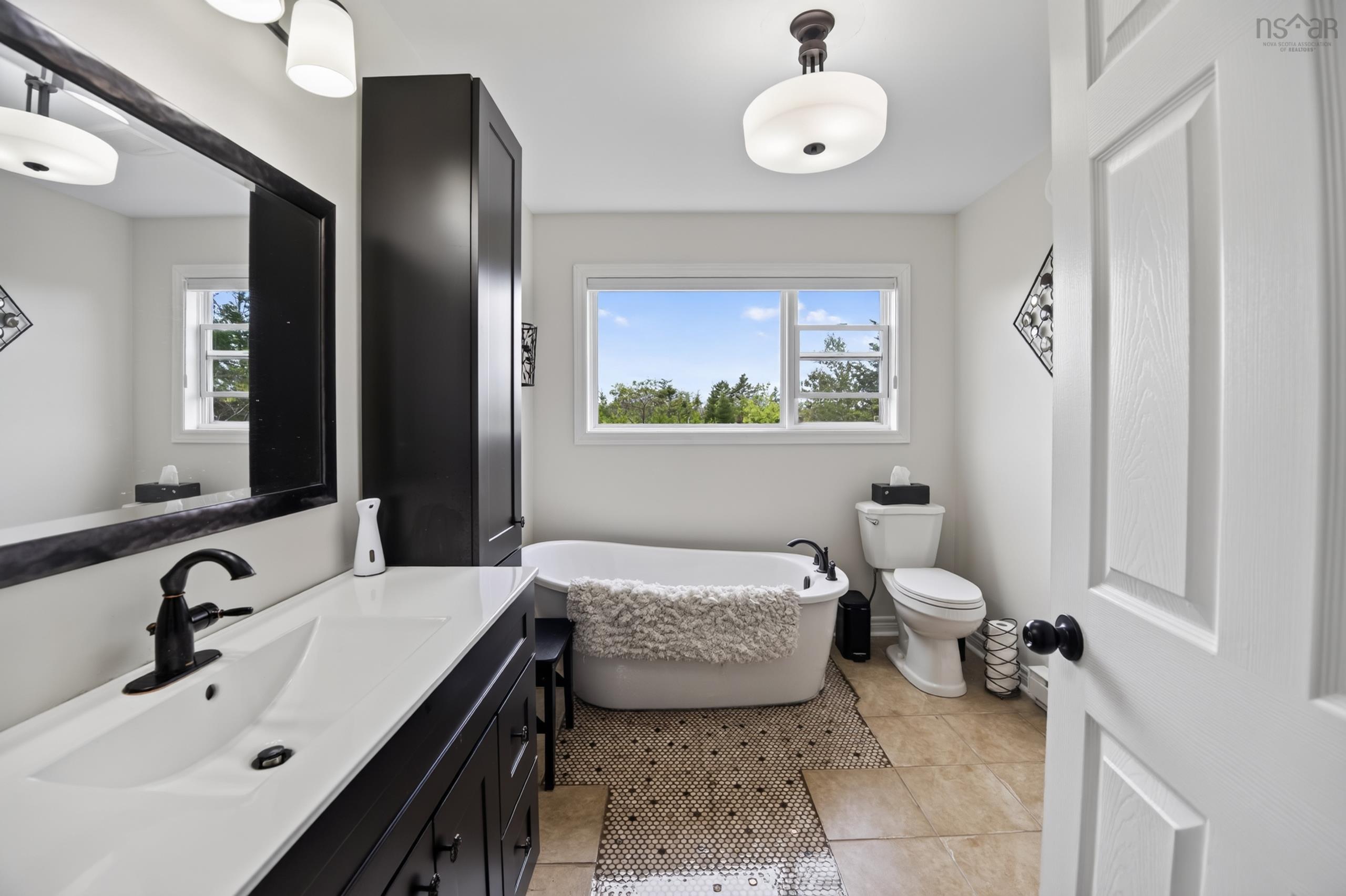 $549,900.00: 30 Bernice Drive, West Chezzetcook