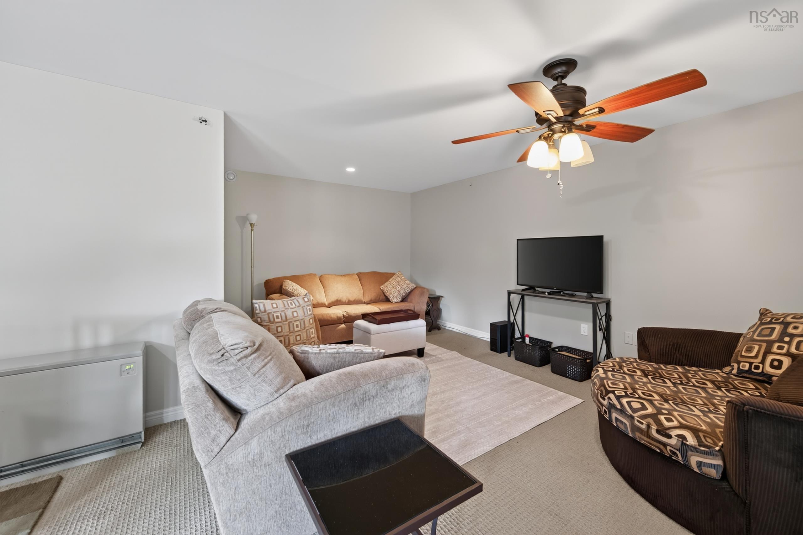 $549,900.00: 30 Bernice Drive, West Chezzetcook