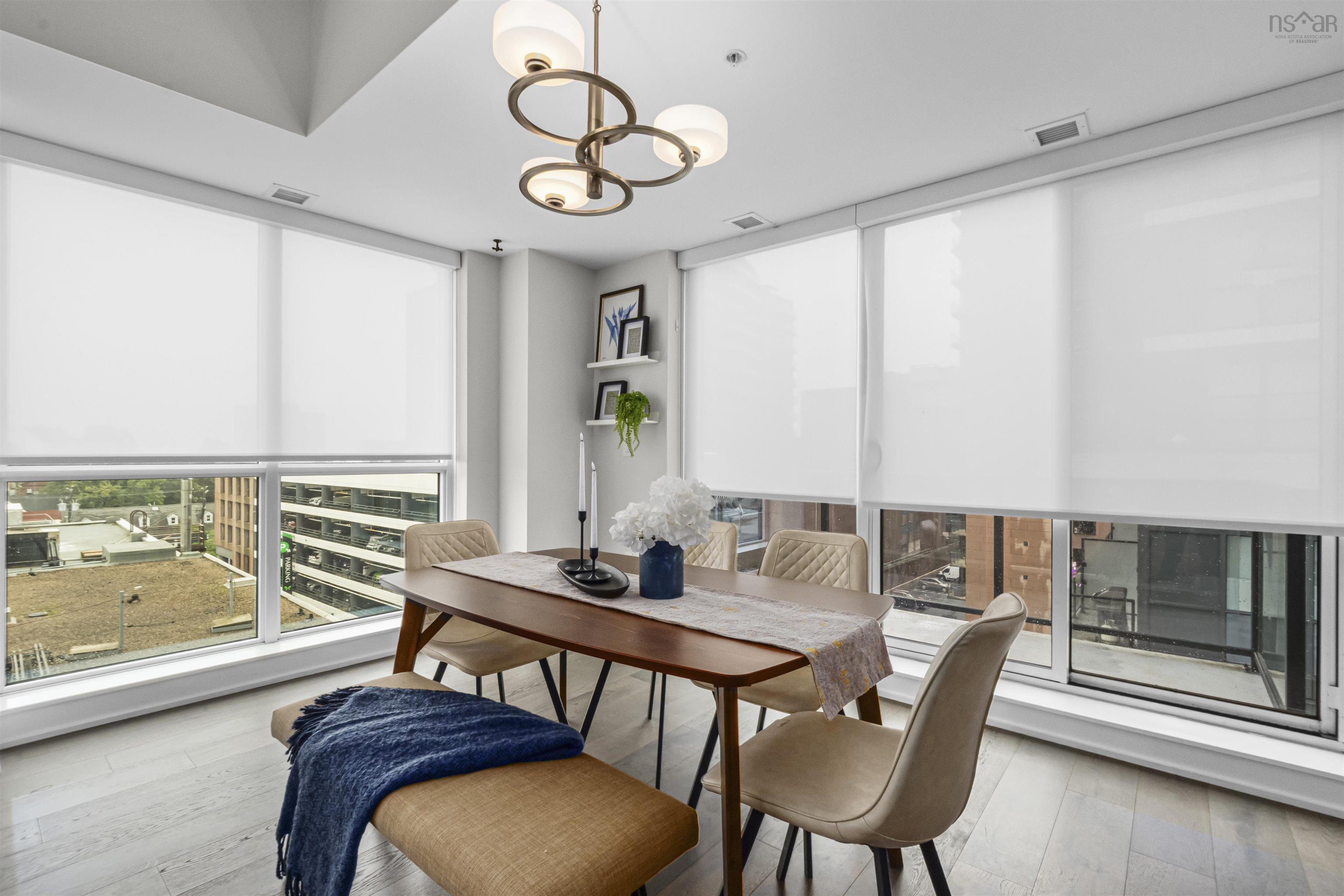 $859,900.00: 516 1585 South Park Street, Halifax