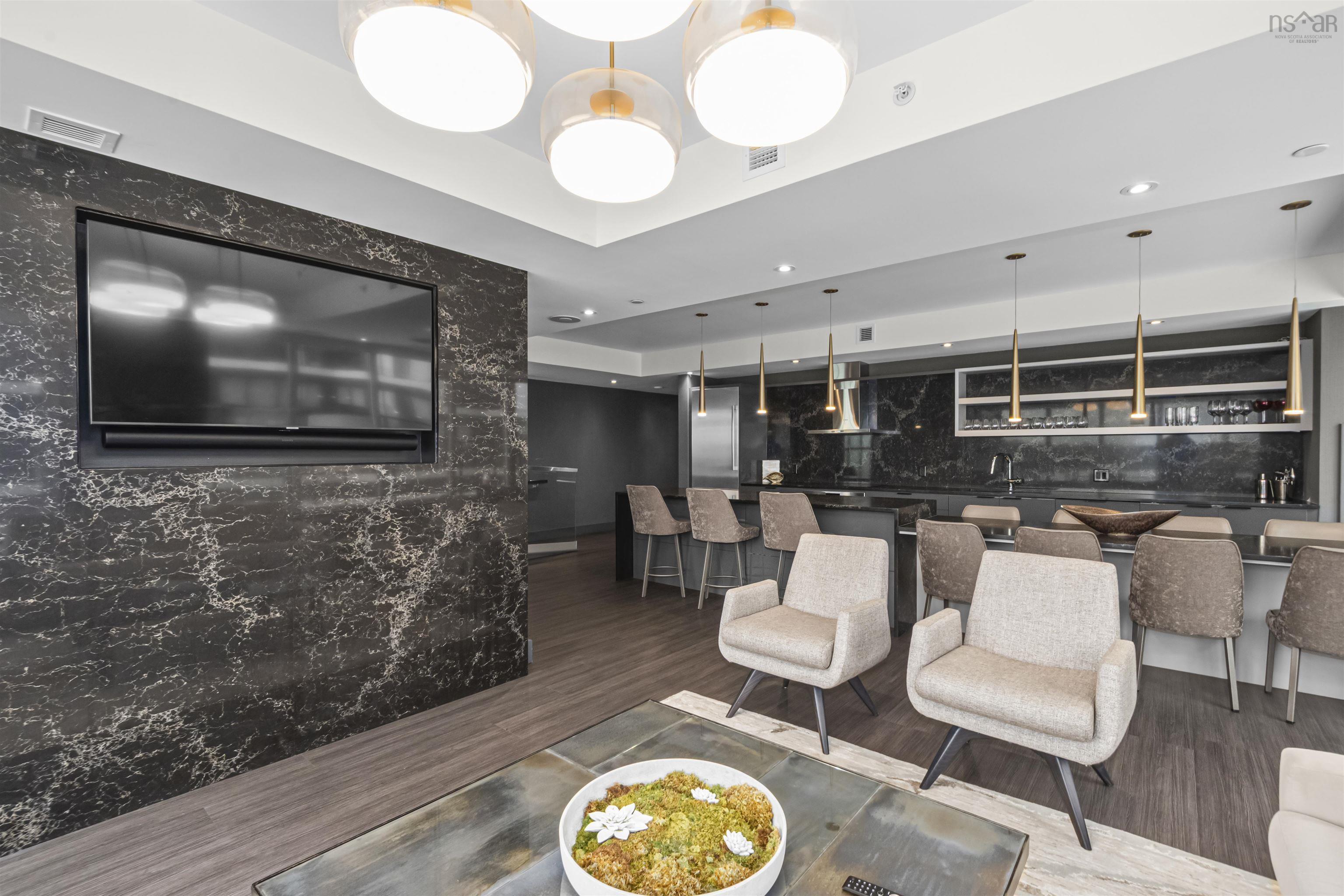 $859,900.00: 516 1585 South Park Street, Halifax