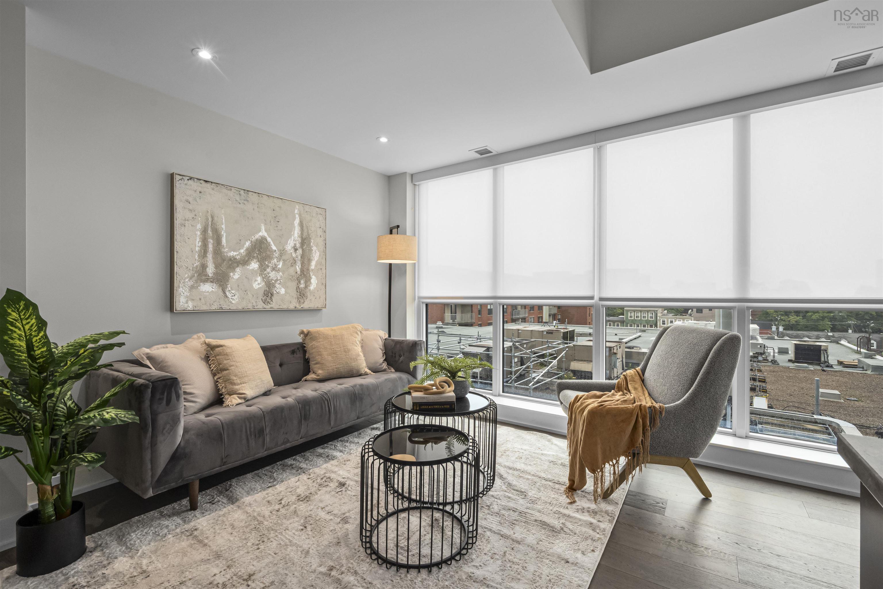 $859,900.00: 516 1585 South Park Street, Halifax