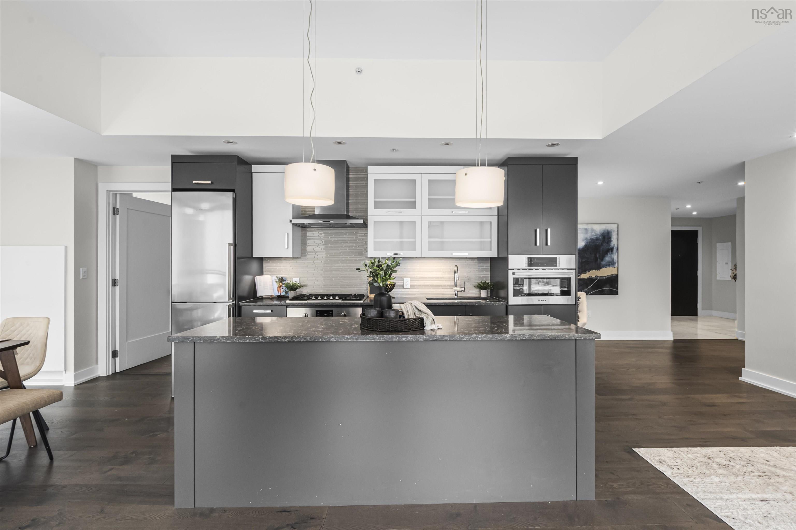 $859,900.00: 516 1585 South Park Street, Halifax