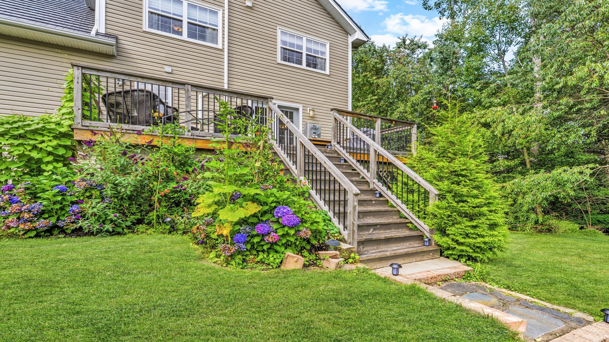 $699,900.00: 16 Tailfeather Court, North Kentville