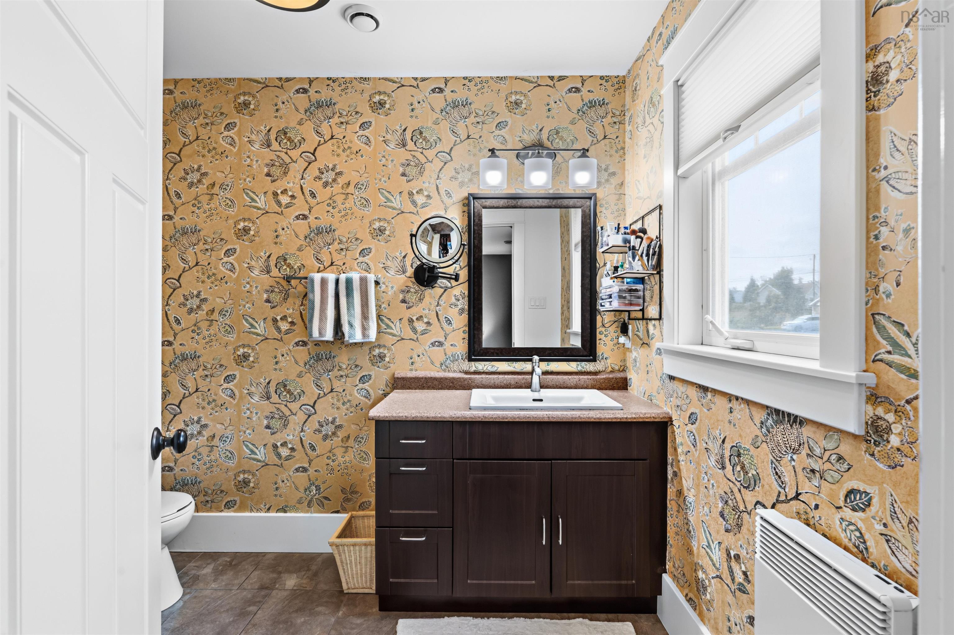 $699,900.00: 16 Tailfeather Court, North Kentville