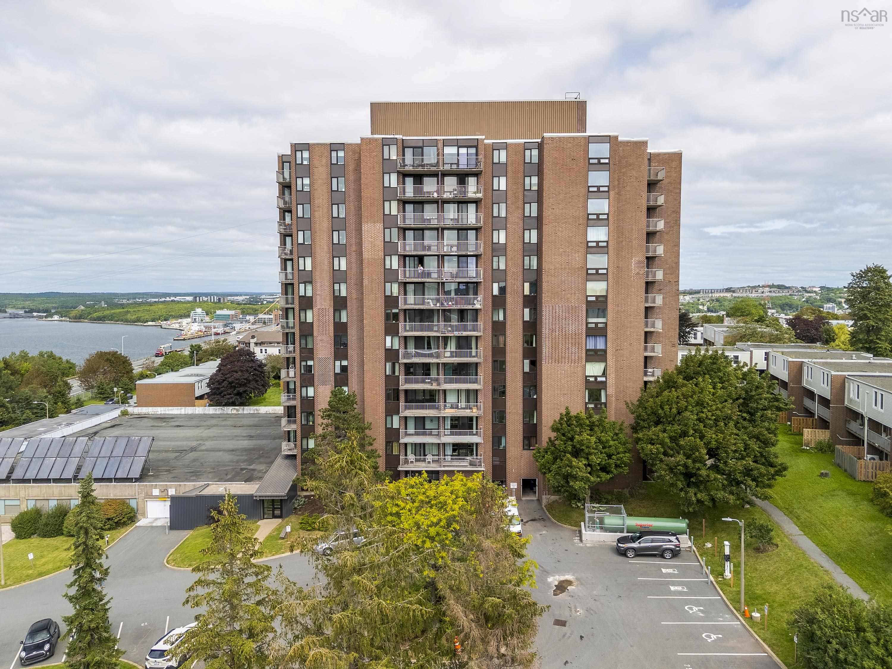 $279,900.00: 202 5572 North Ridge Road, Halifax