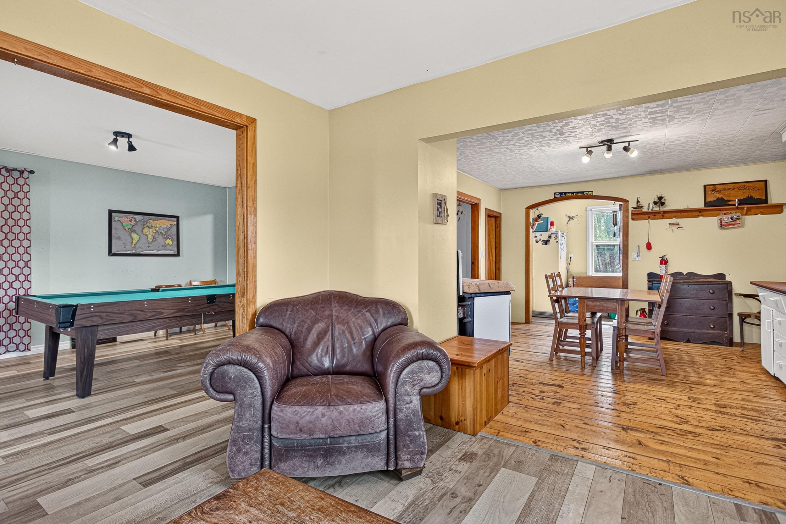 $324,900.00: 20 Highway 307, Wentworth Centre