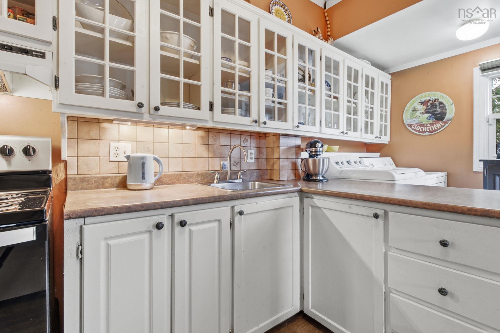 $599,900.00: 6235 Seaforth Street, Halifax