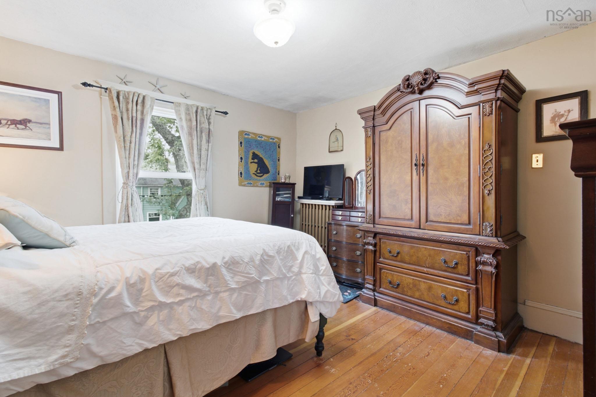 $599,900.00: 6235 Seaforth Street, Halifax