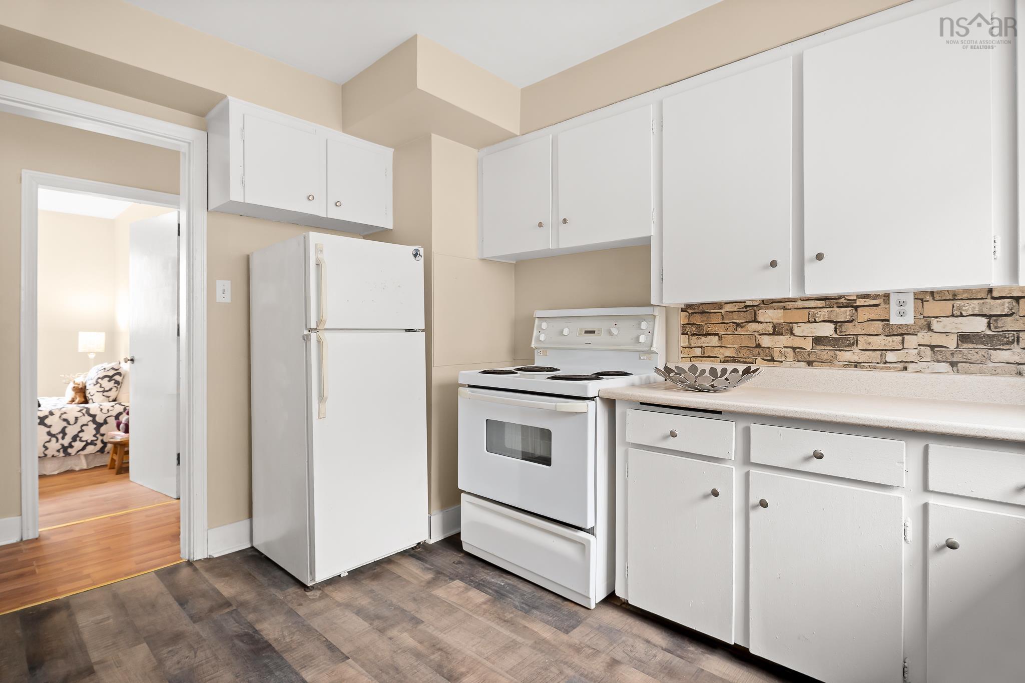 $849,900.00: 8 Rosedale Drive, Dartmouth