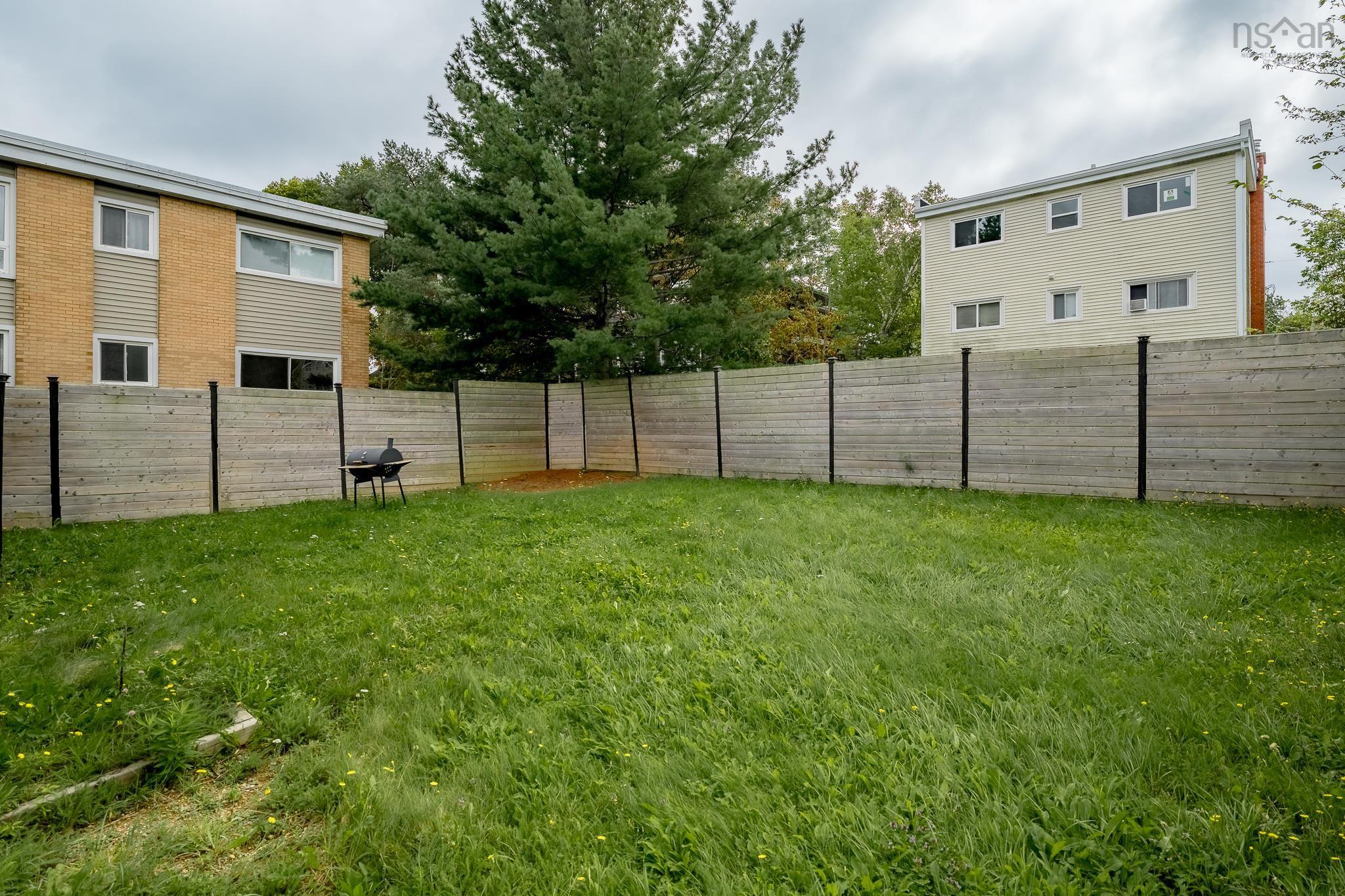 $849,900.00: 8 Rosedale Drive, Dartmouth