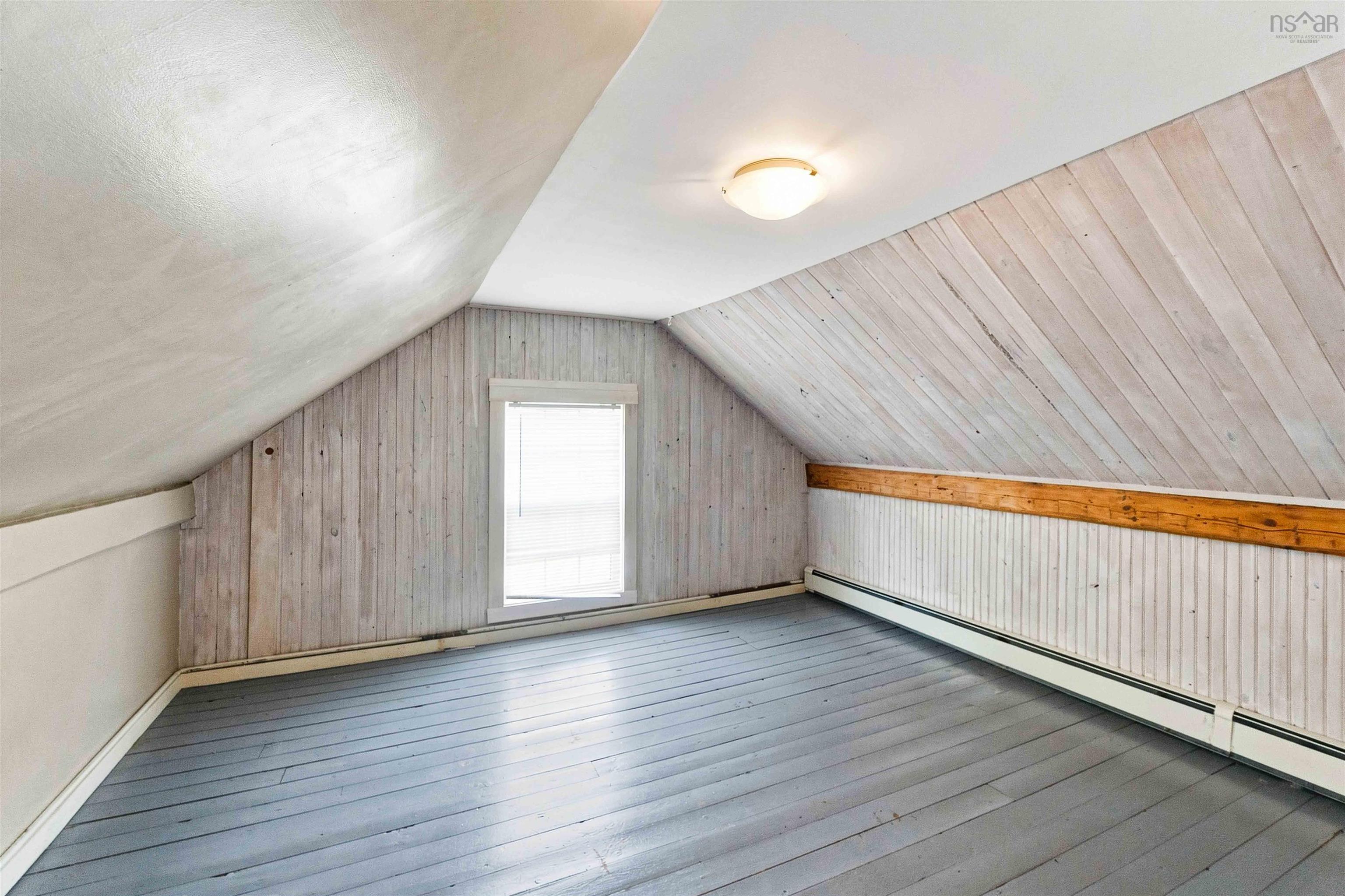 $399,900.00: 1121 Waterville Mountain Road, Cambridge