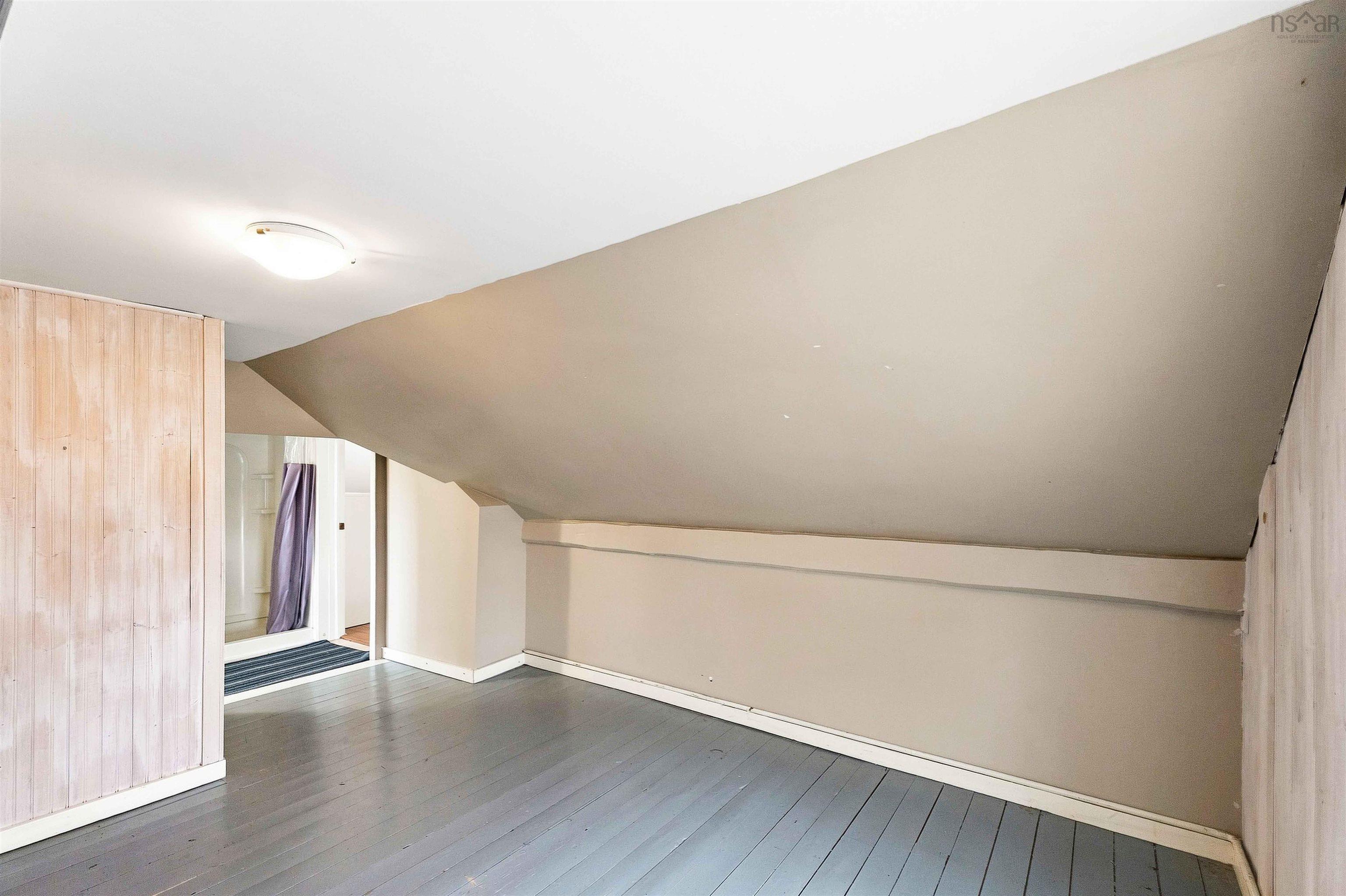 $399,900.00: 1121 Waterville Mountain Road, Cambridge