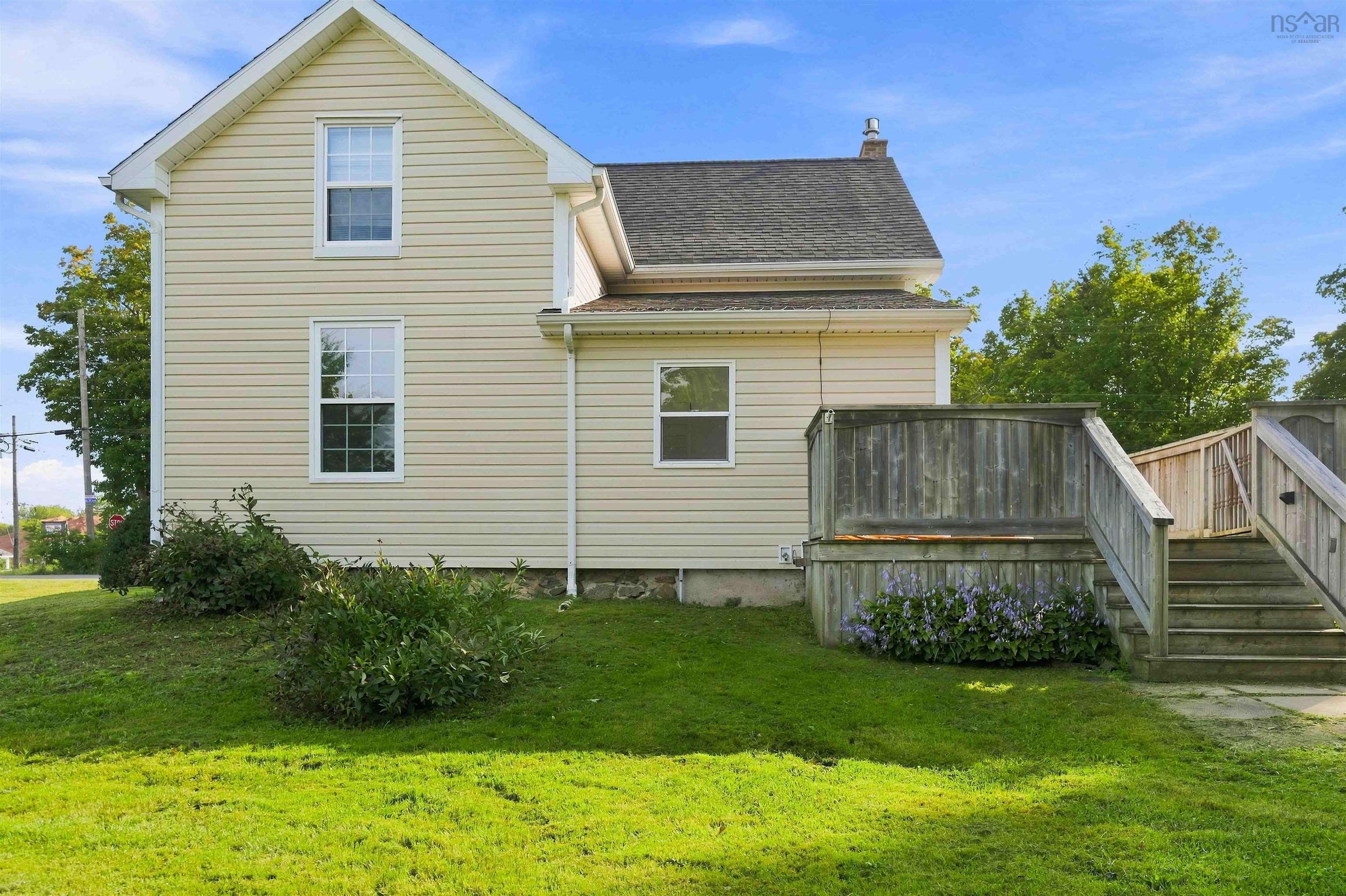 $399,900.00: 1121 Waterville Mountain Road, Cambridge