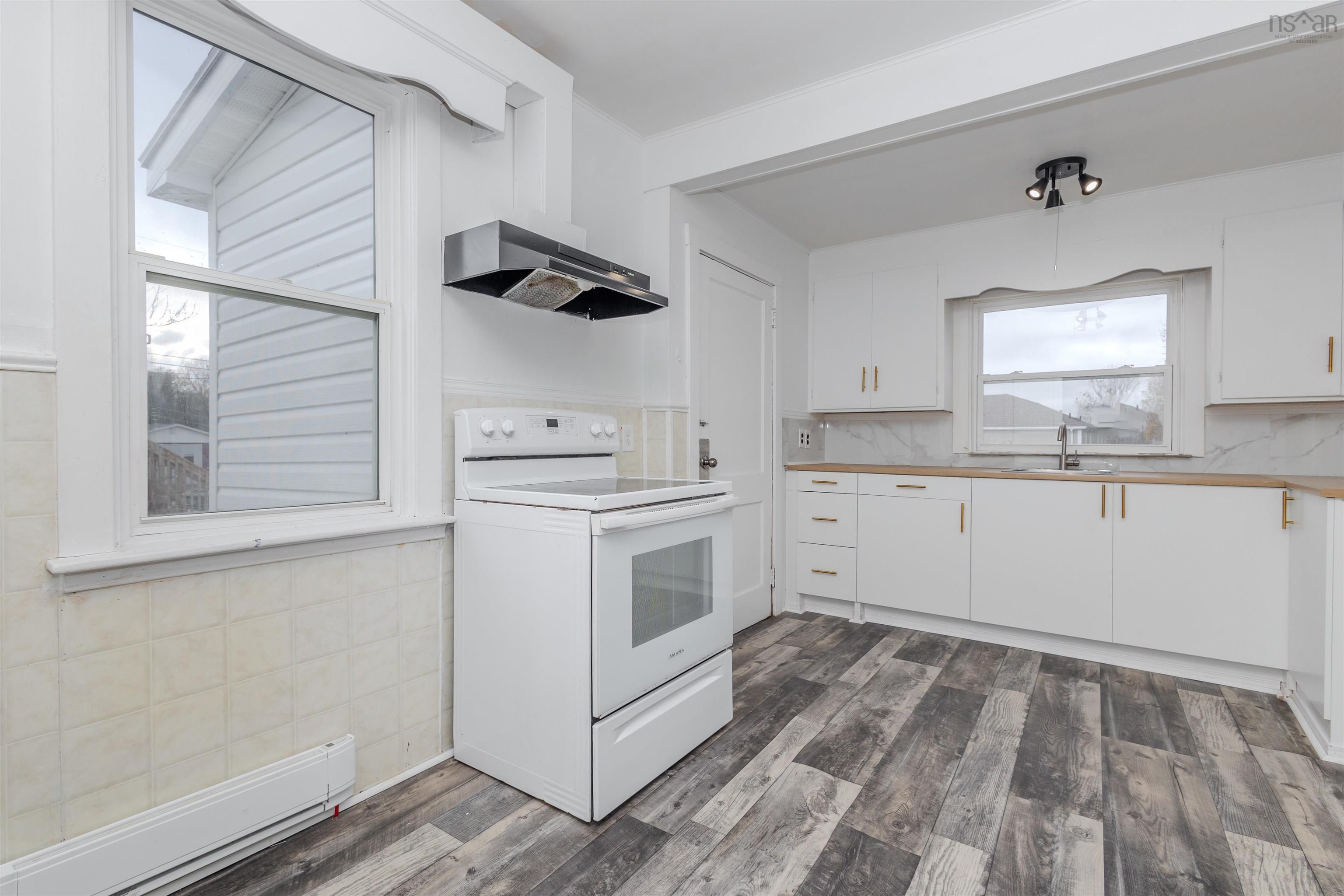 $185,000.00: 214 Alexandra Street, Sydney