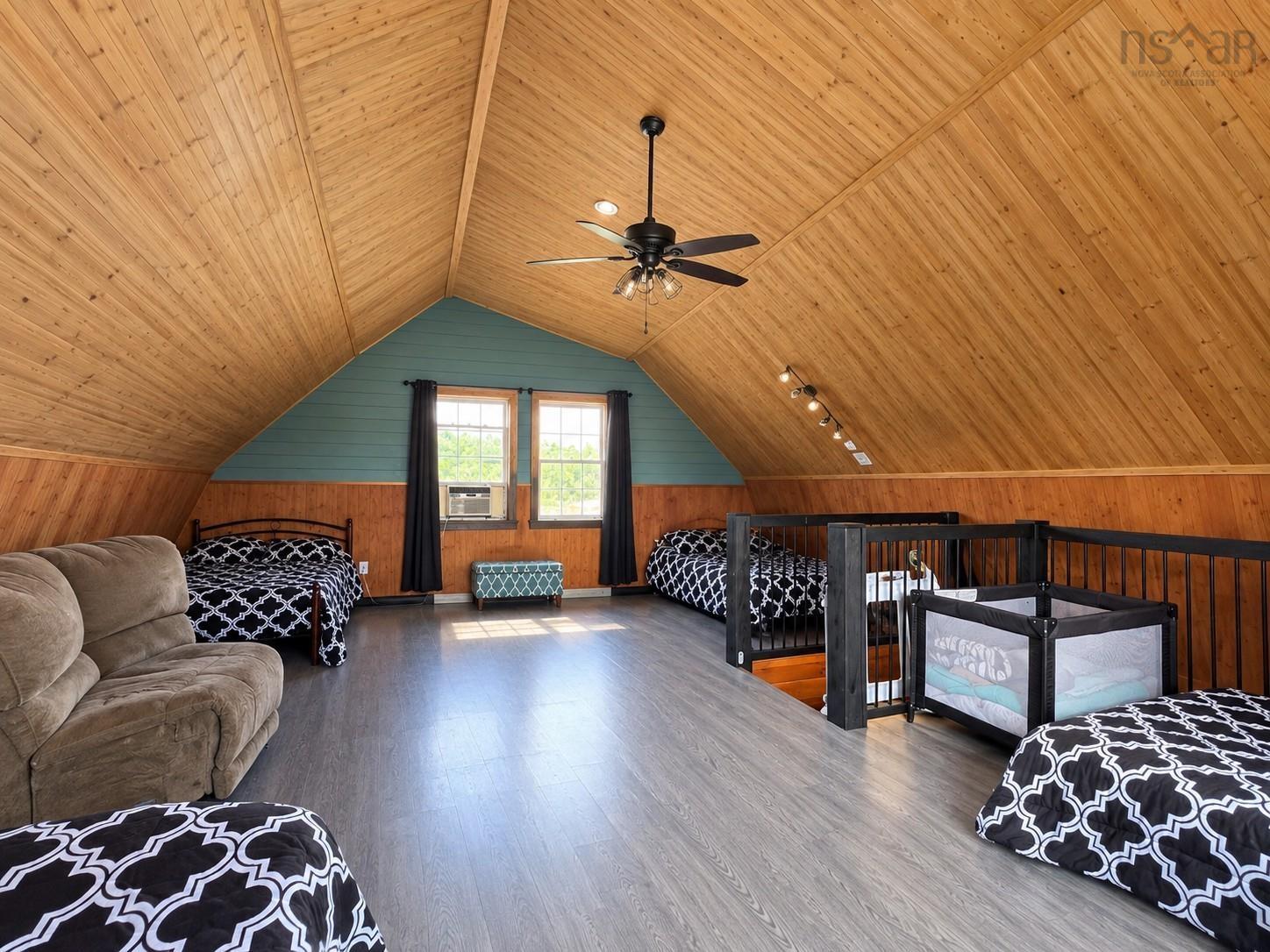 $475,000.00: 5127 Highway 224, Pleasant Valley