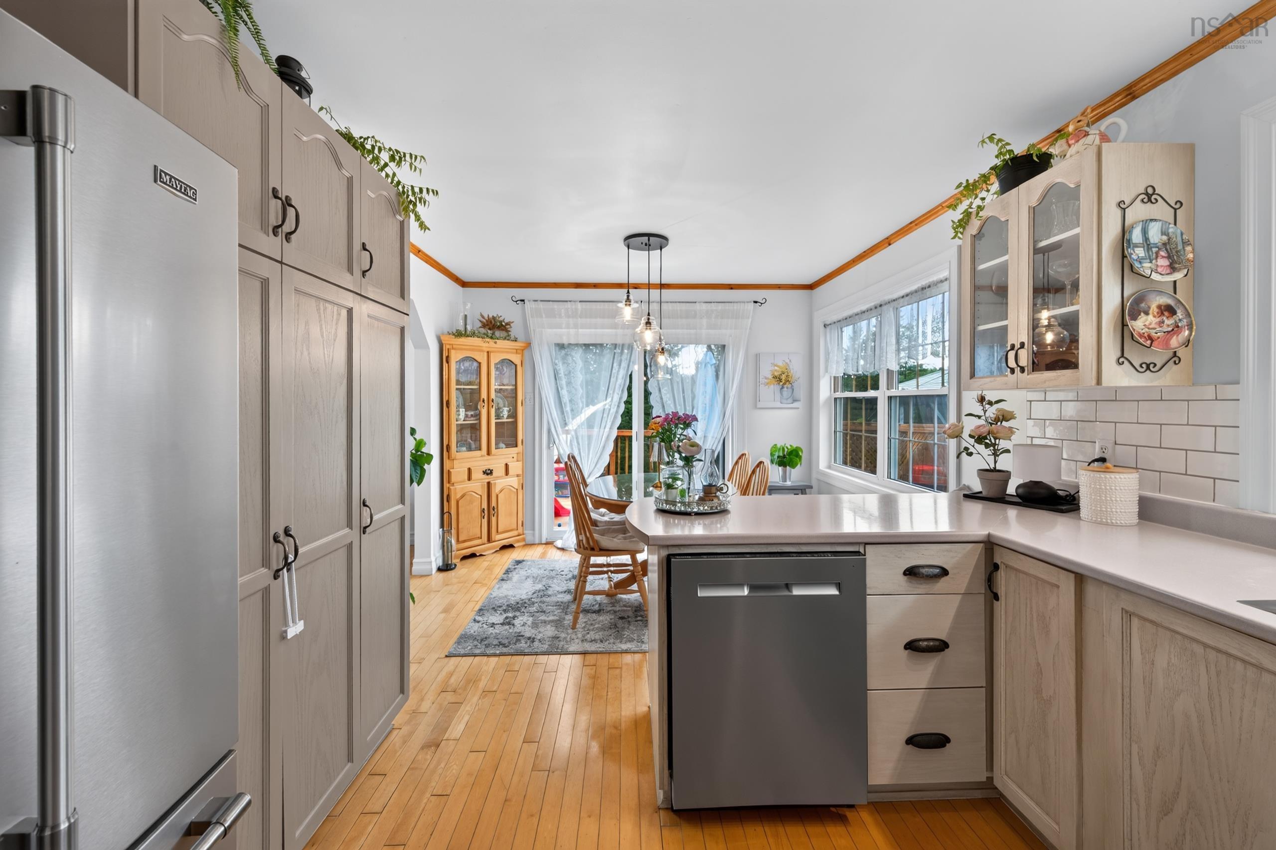 $629,900.00: 5719 Highway 7 Highway E, Head Of Chezzetcook