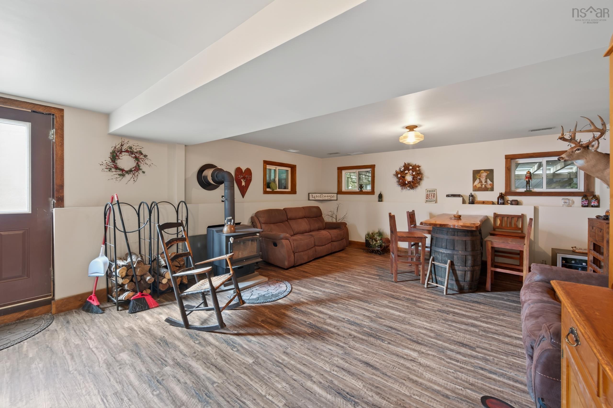 $629,900.00: 5719 Highway 7 Highway E, Head Of Chezzetcook