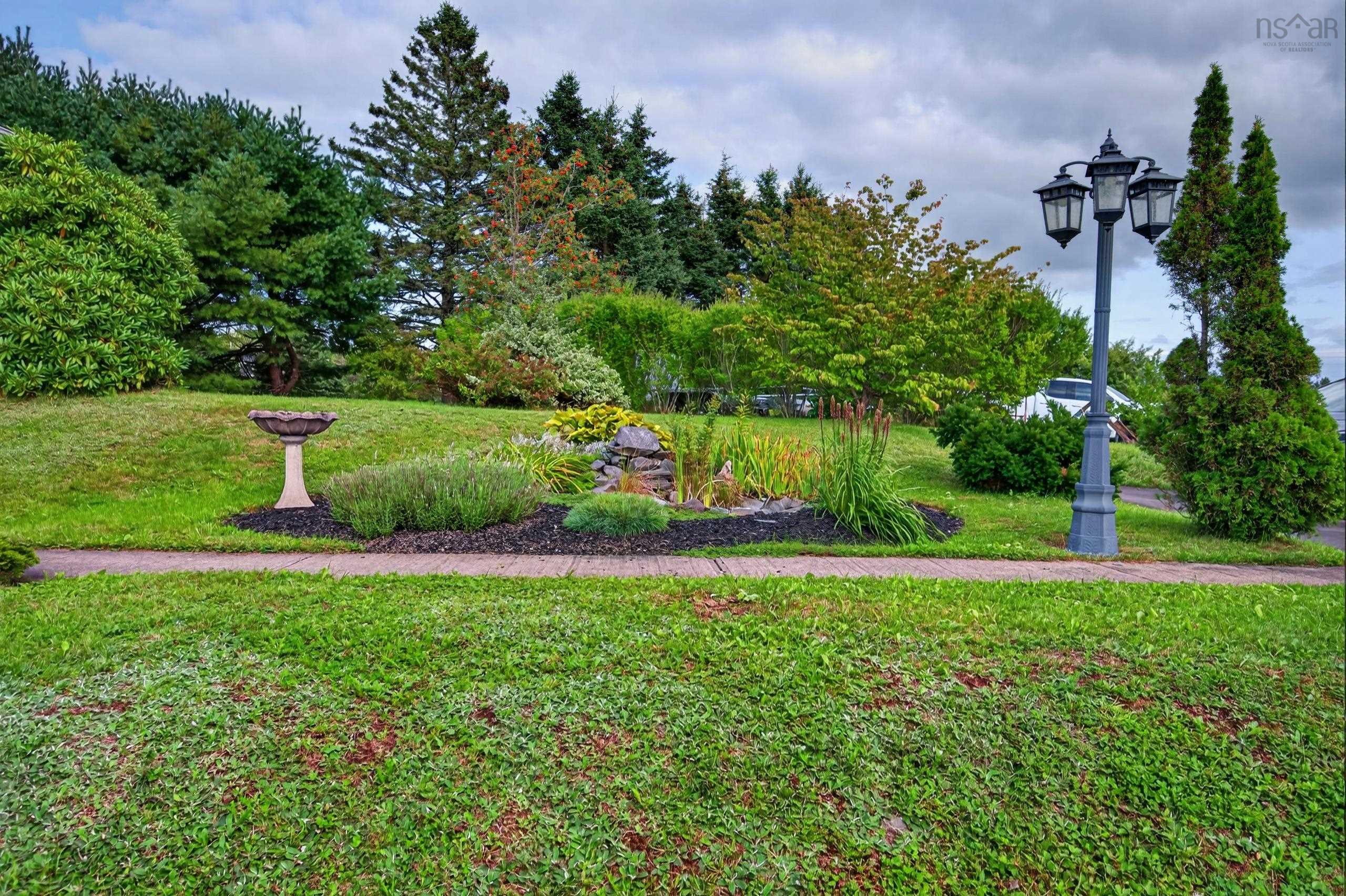 $629,900.00: 5719 Highway 7 Highway E, Head Of Chezzetcook