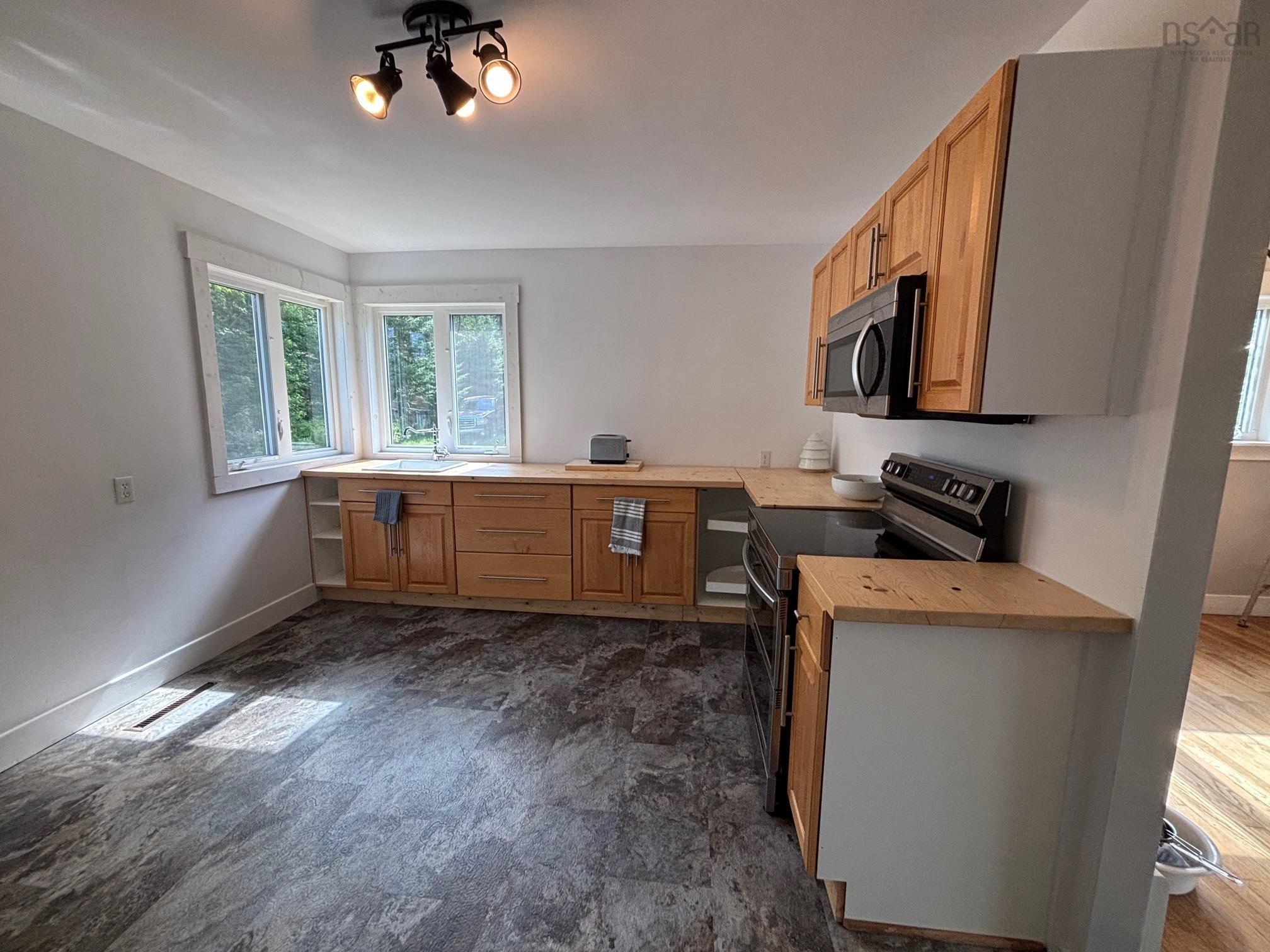 $229,900.00: 23519 Highway 7, Watt Section