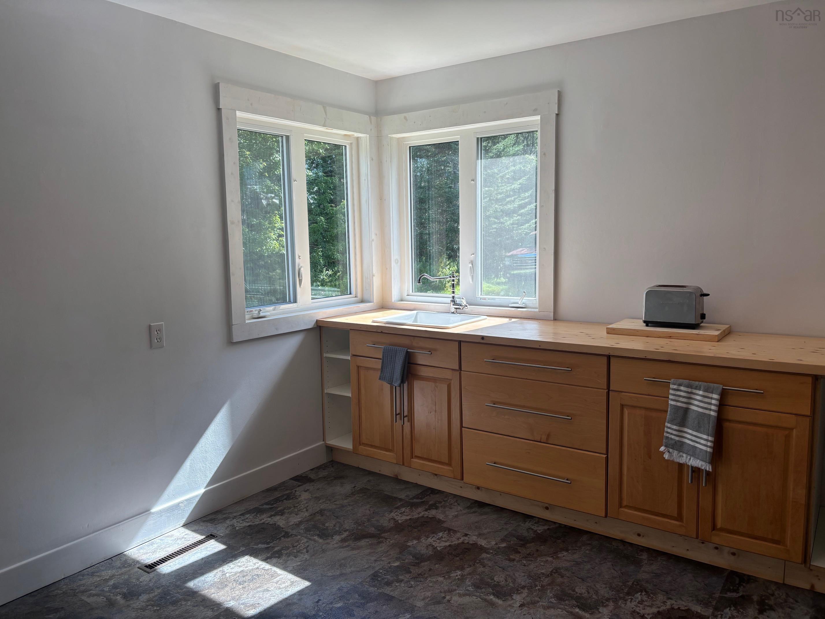 $229,900.00: 23519 Highway 7, Watt Section