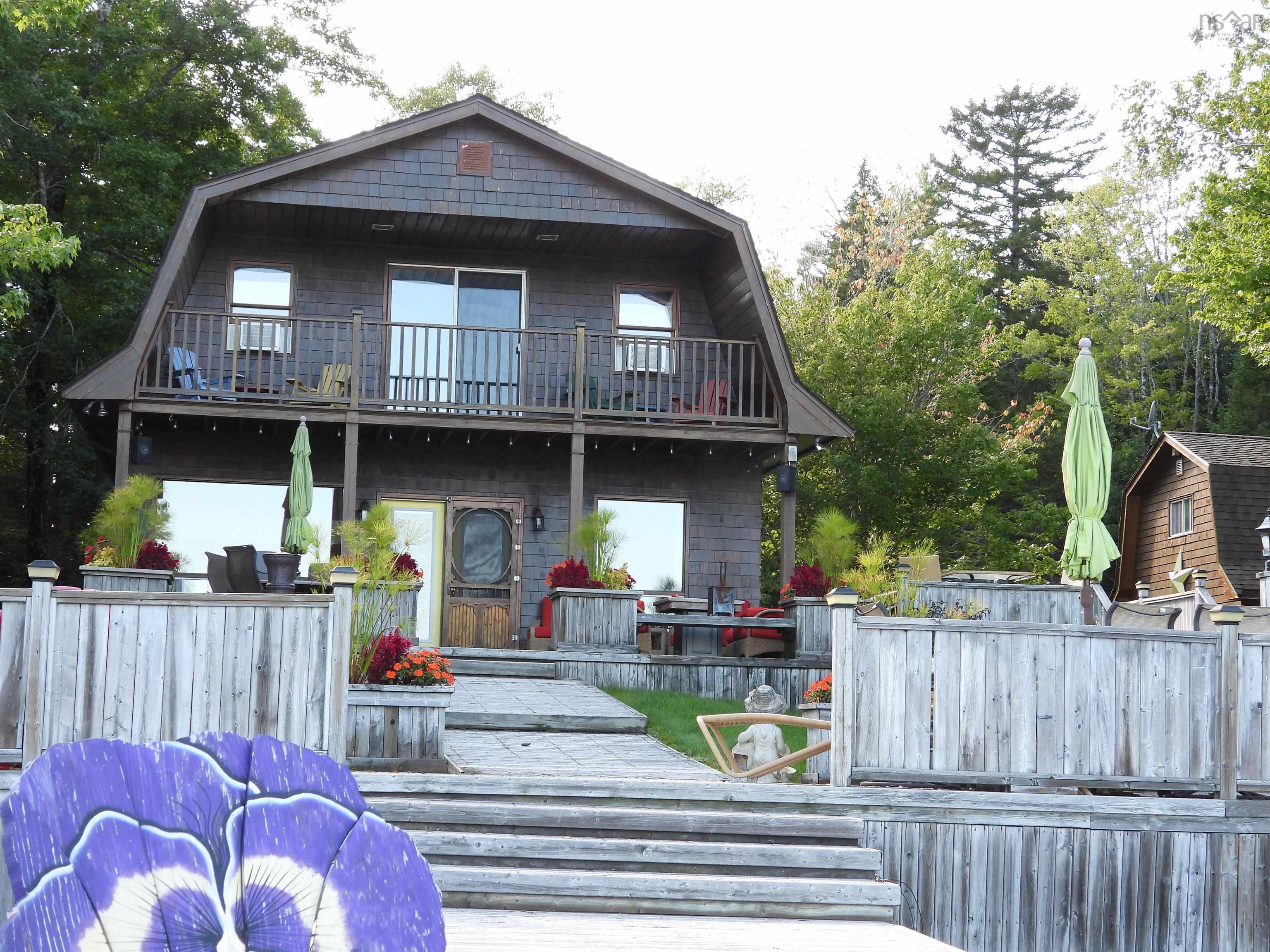 $1,200,000.00: 360 Birch Lane, Aylesford Lake