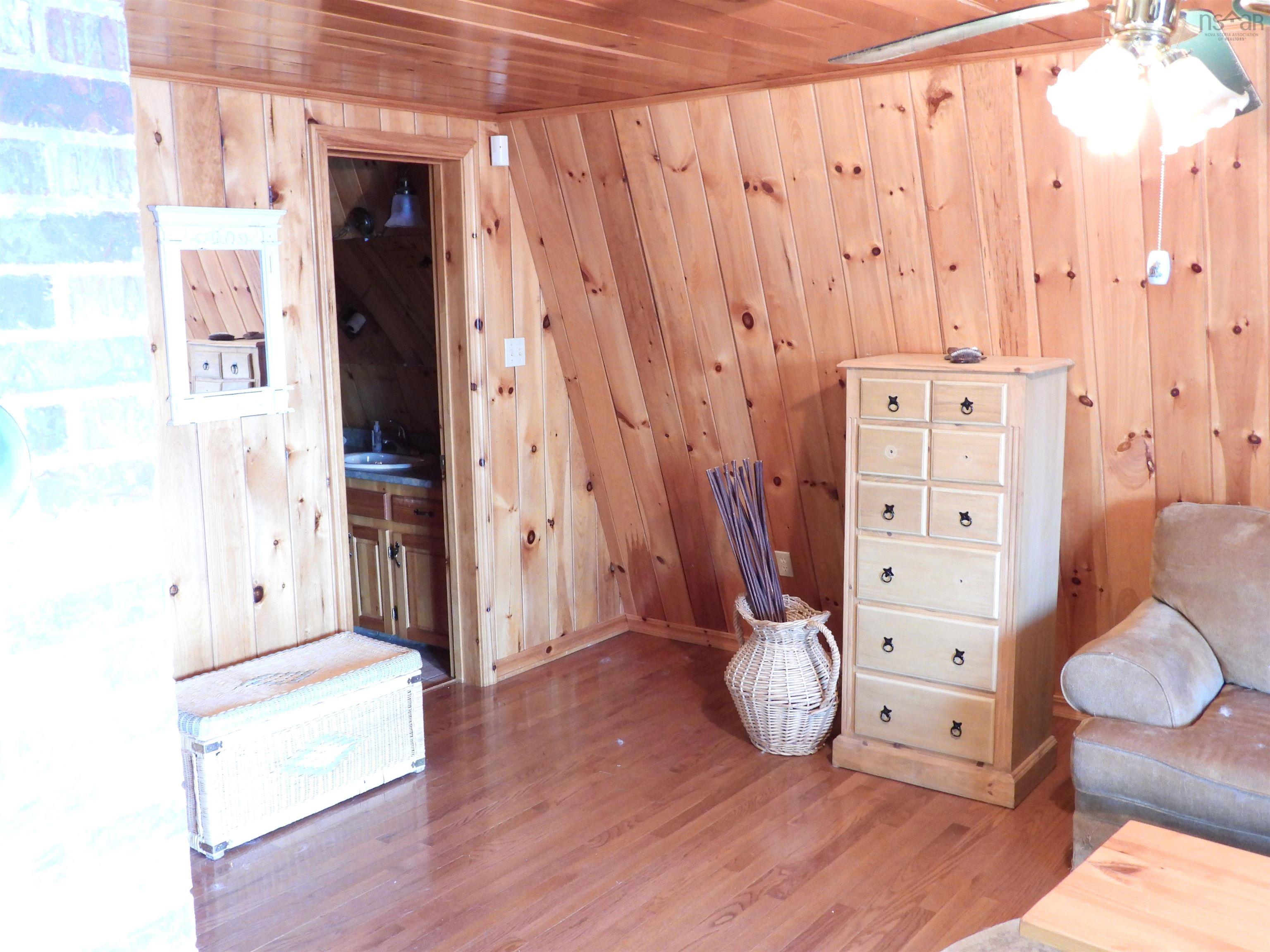 $1,200,000.00: 360 Birch Lane, Aylesford Lake