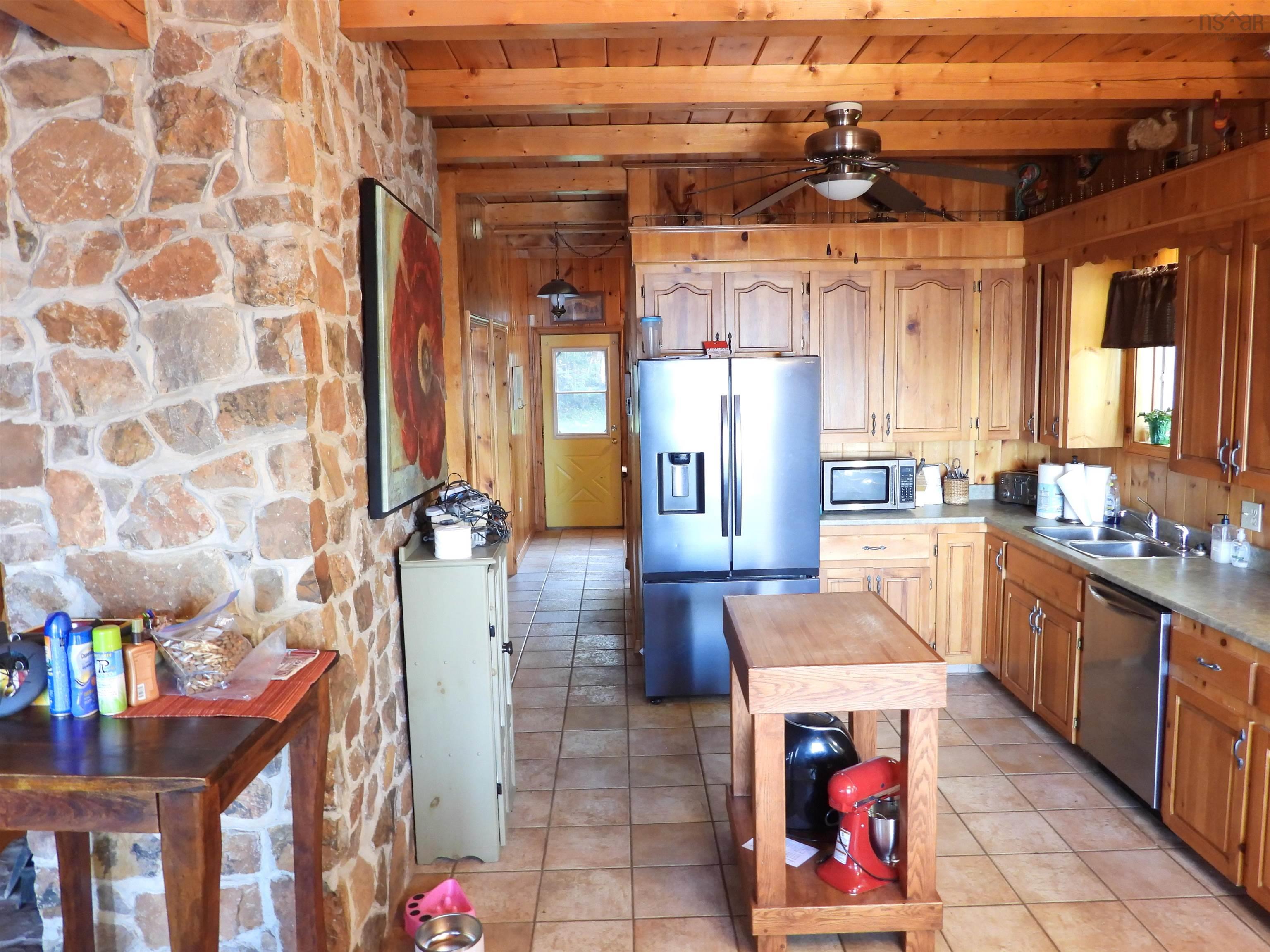 $1,200,000.00: 360 Birch Lane, Aylesford Lake