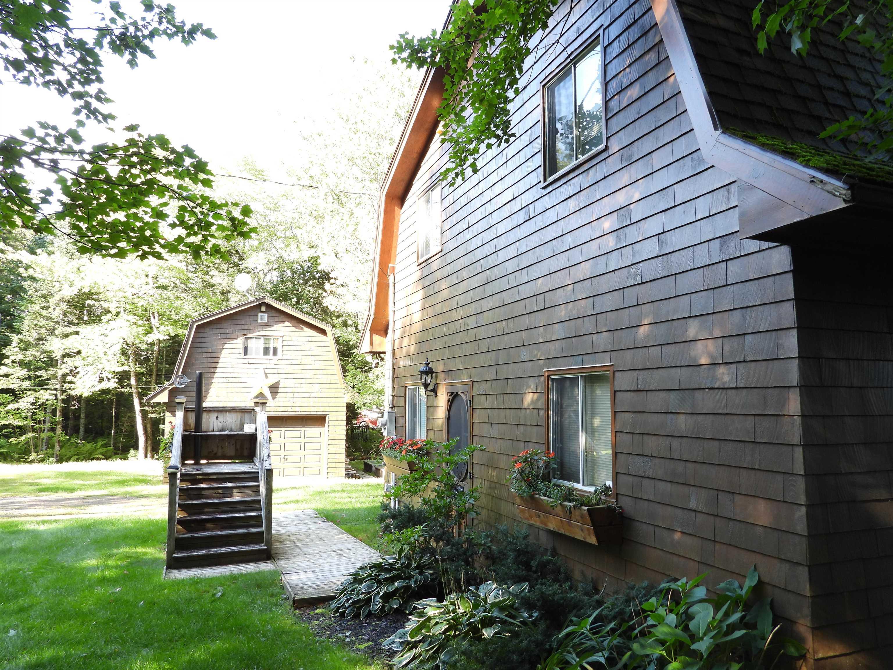 $1,200,000.00: 360 Birch Lane, Aylesford Lake