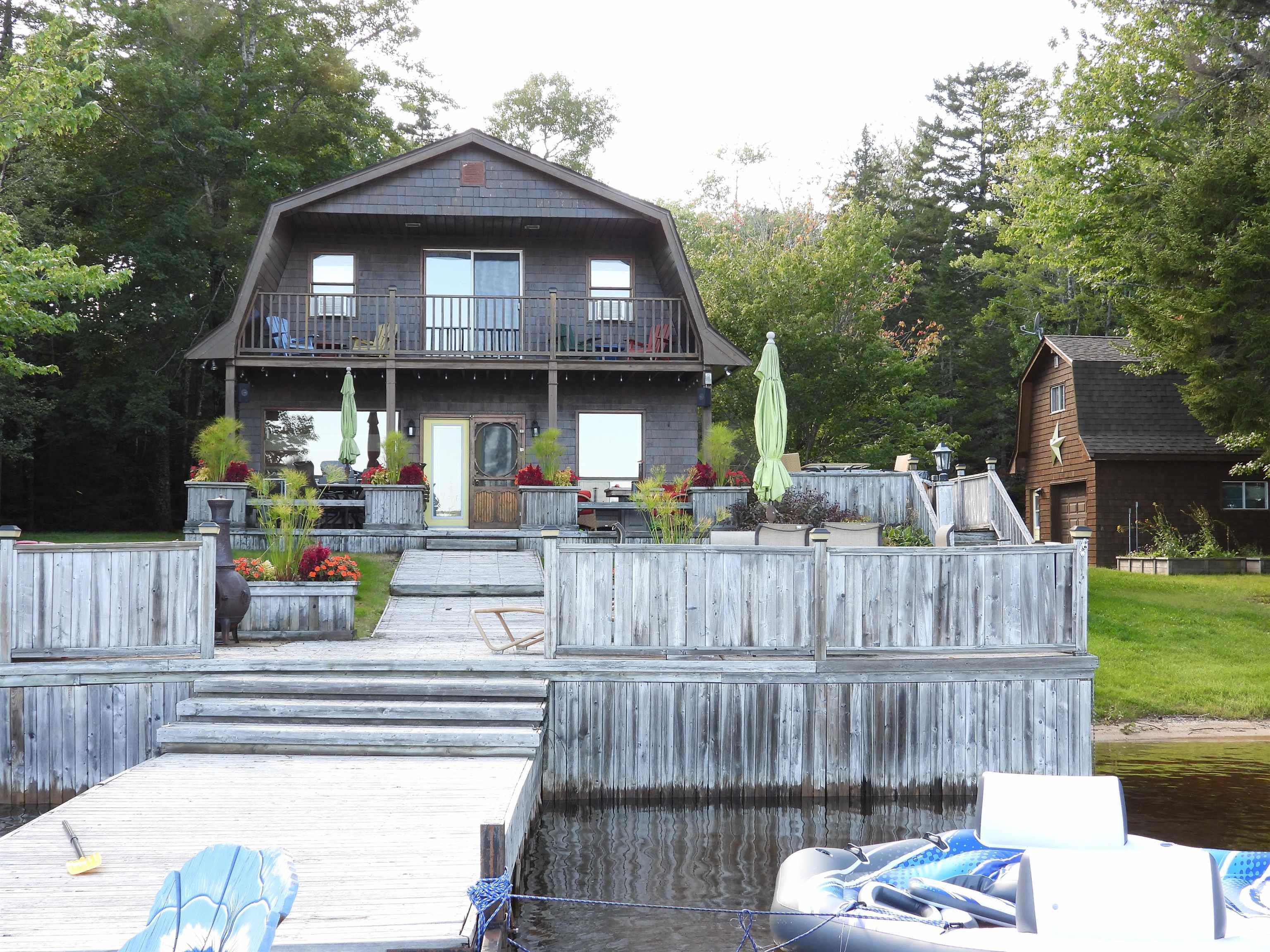 $1,200,000.00: 360 Birch Lane, Aylesford Lake