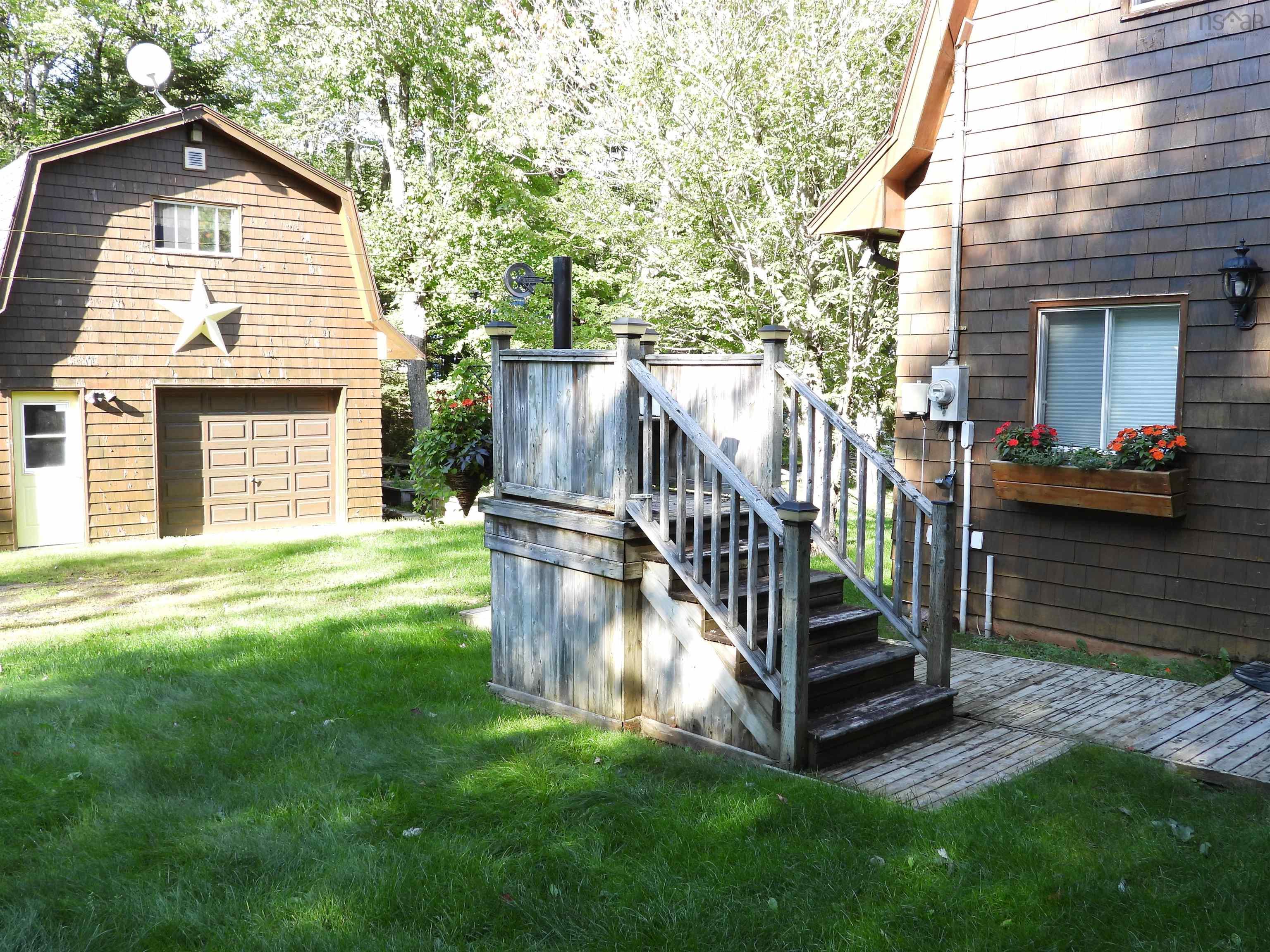 $1,200,000.00: 360 Birch Lane, Aylesford Lake
