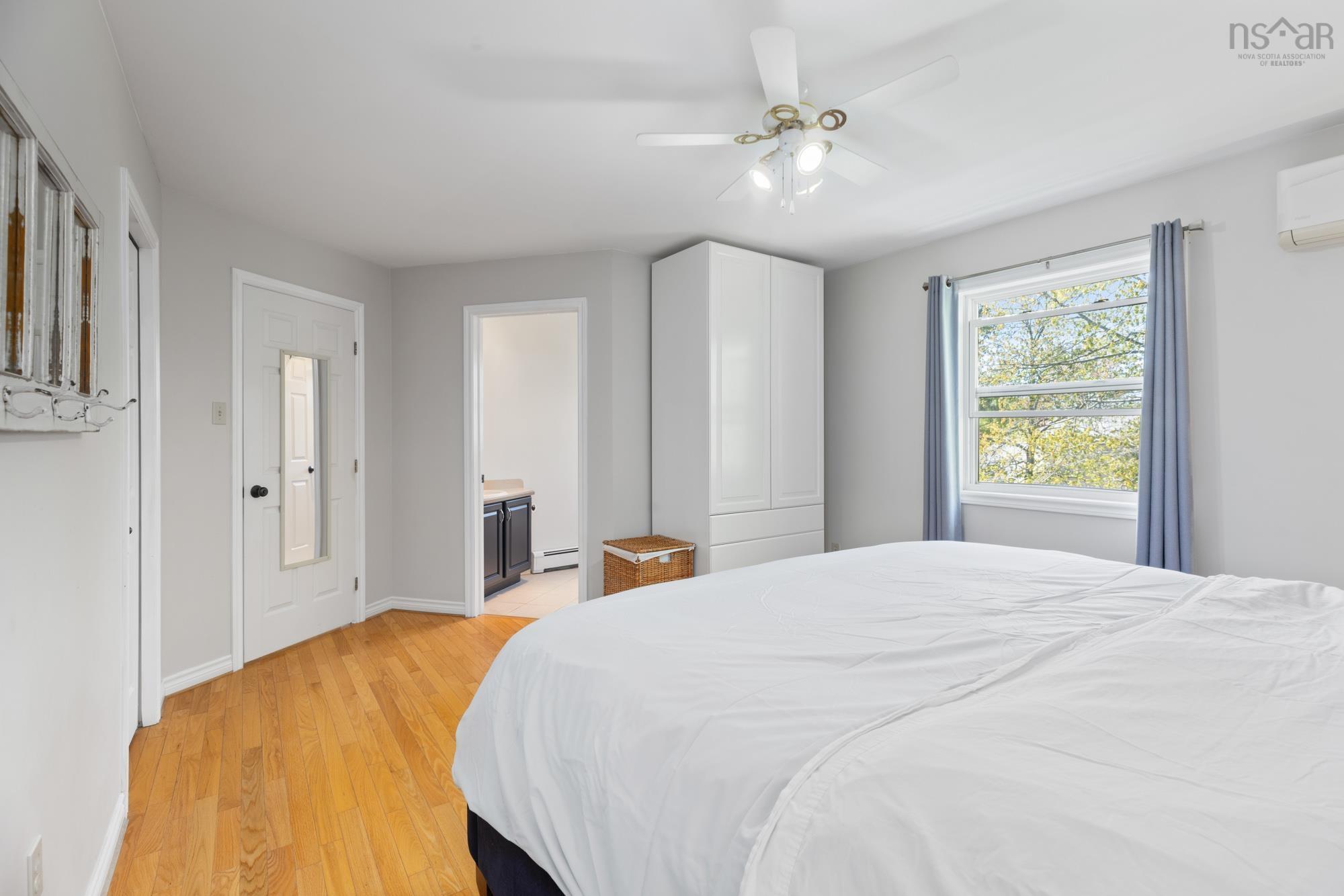 $699,900.00: 45 Craigburn Drive, Dartmouth