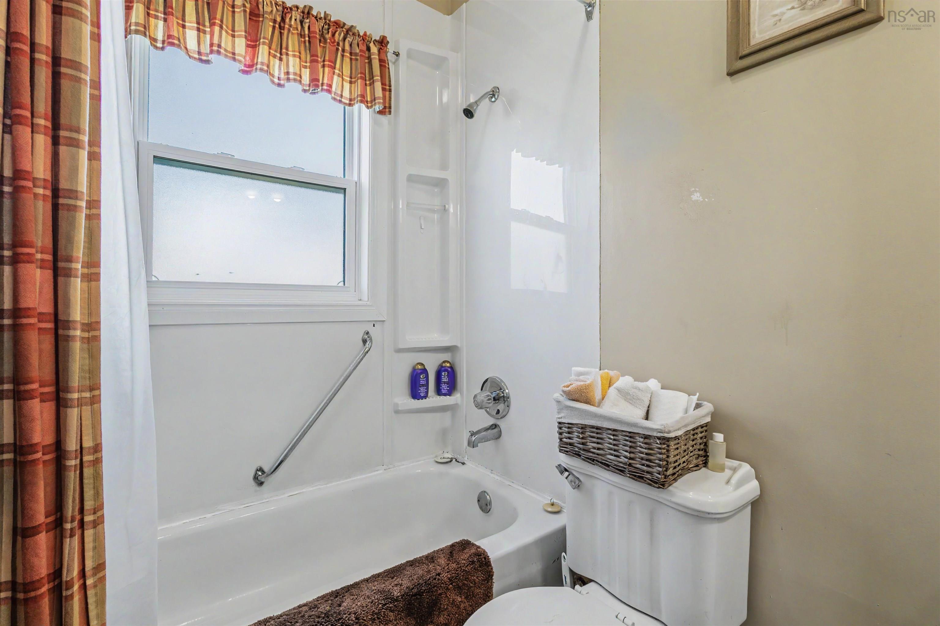 $179,900.00: 530 Main Street, Sydney Mines