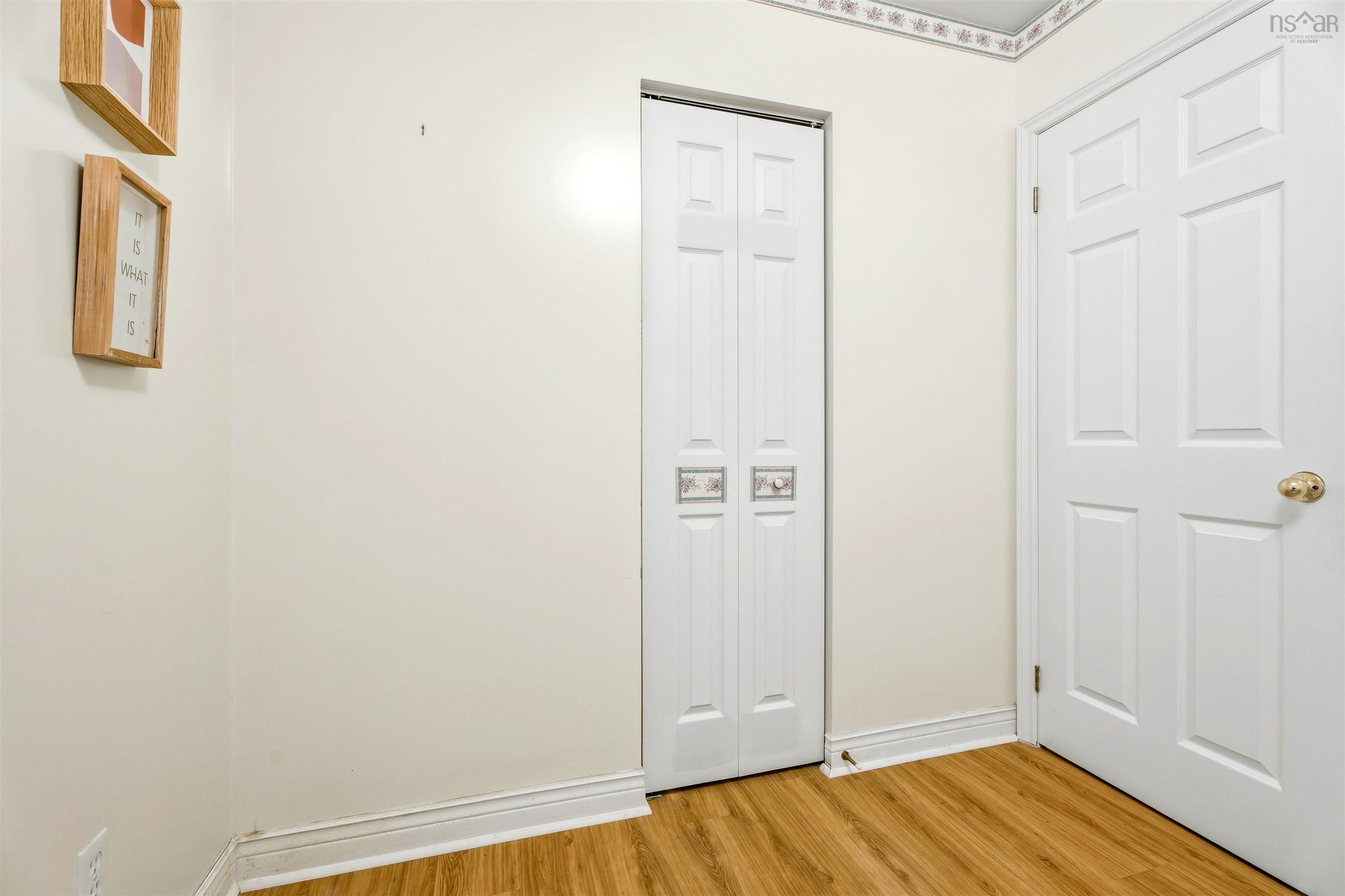 $350,000.00: 952 Mary Avenue, Centreville