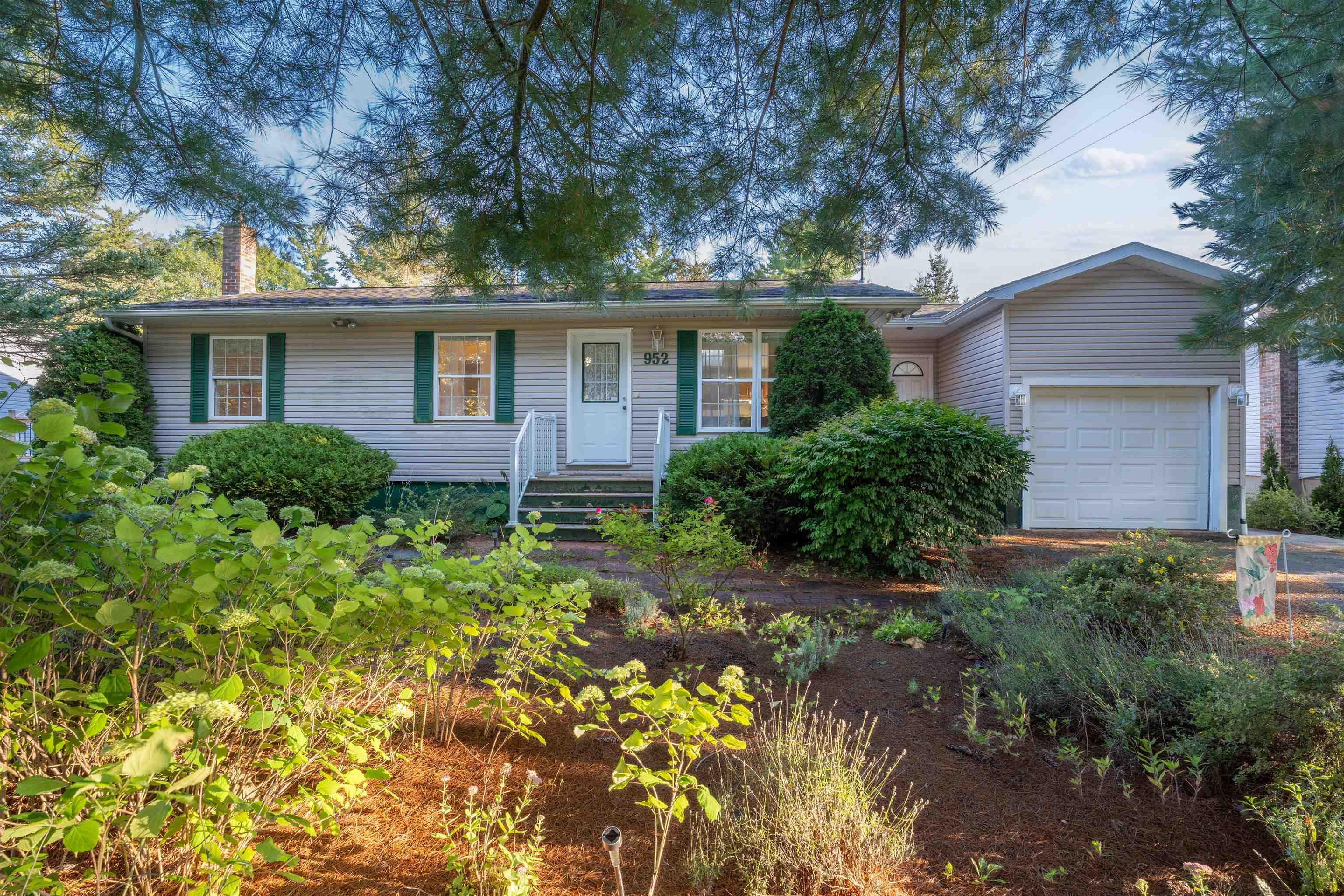 $350,000.00: 952 Mary Avenue, Centreville
