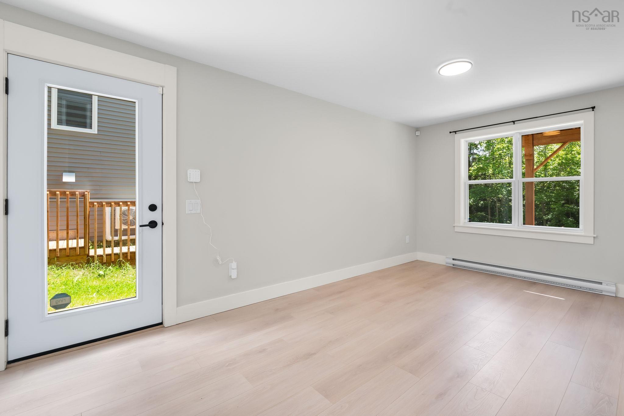 $699,900.00: 91 Honeygold Drive, Halifax