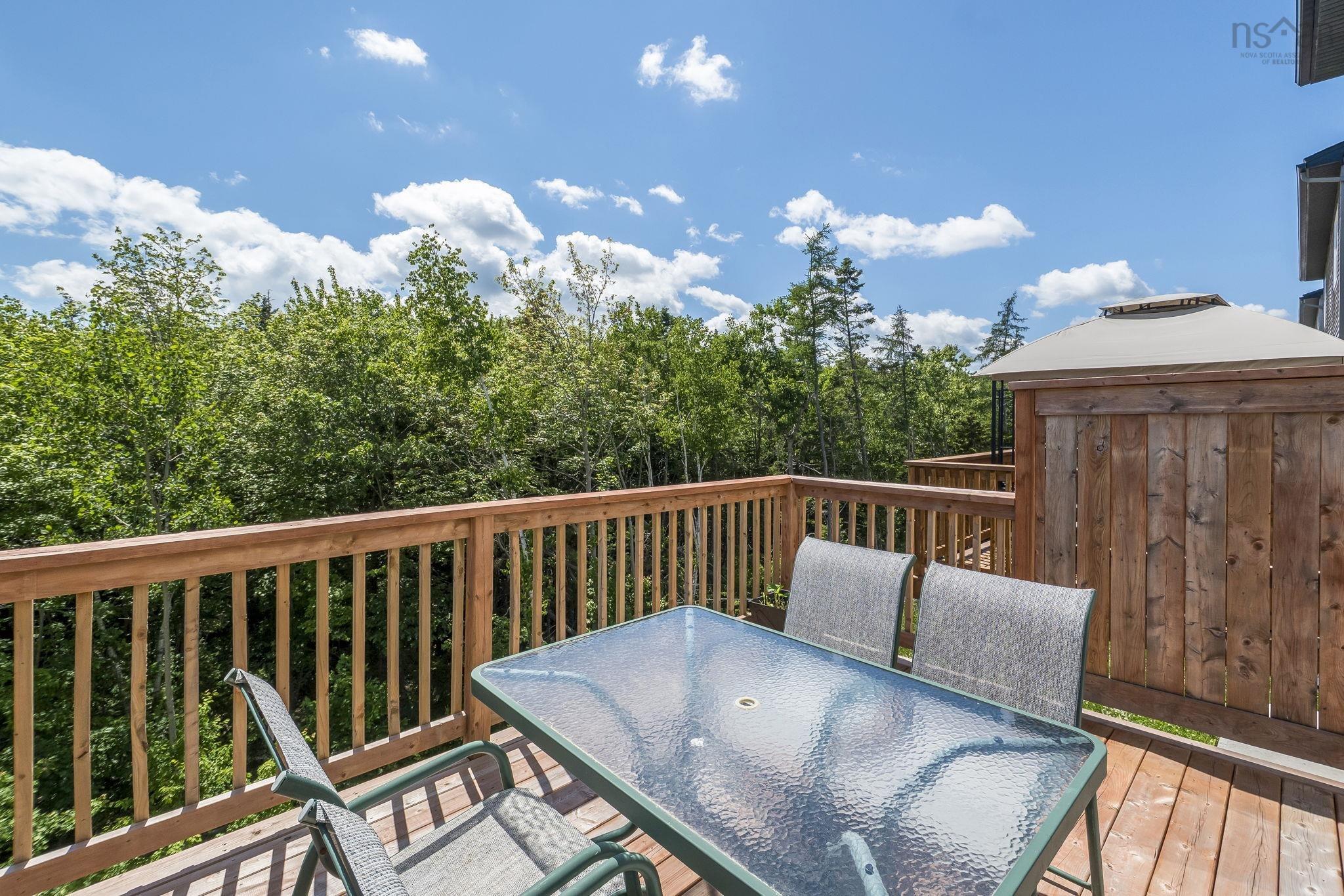 $699,900.00: 91 Honeygold Drive, Halifax