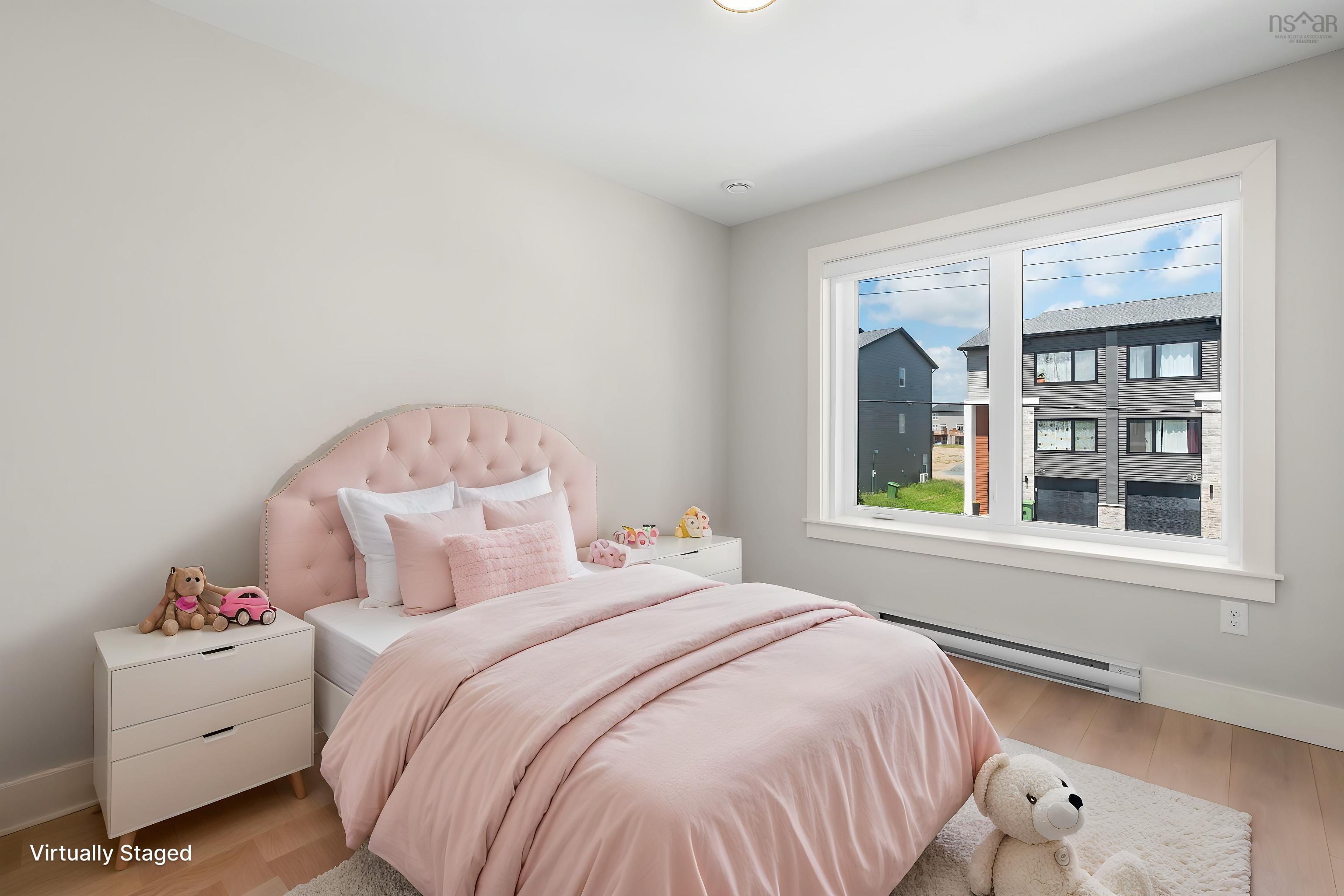$699,900.00: 91 Honeygold Drive, Halifax