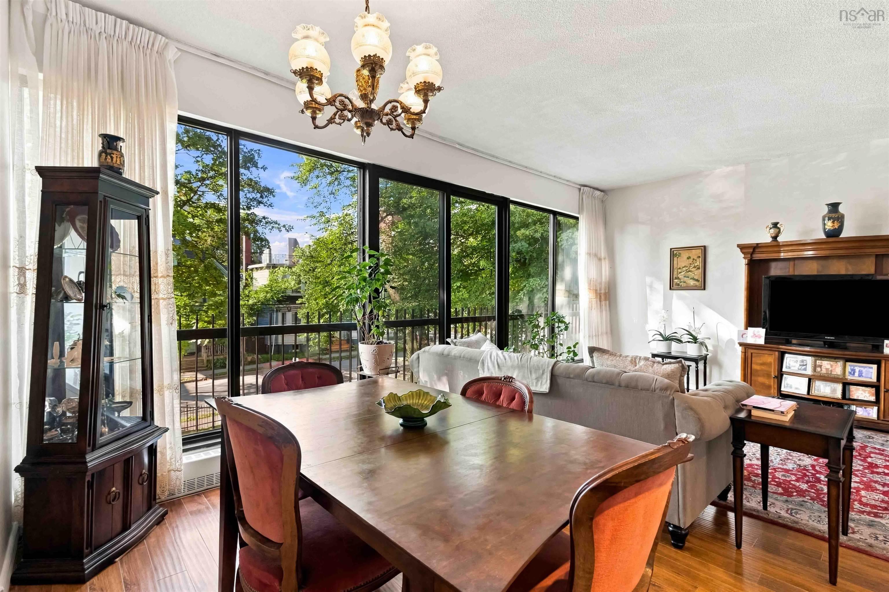 $534,900.00: 206 6095 Coburg Road, Halifax