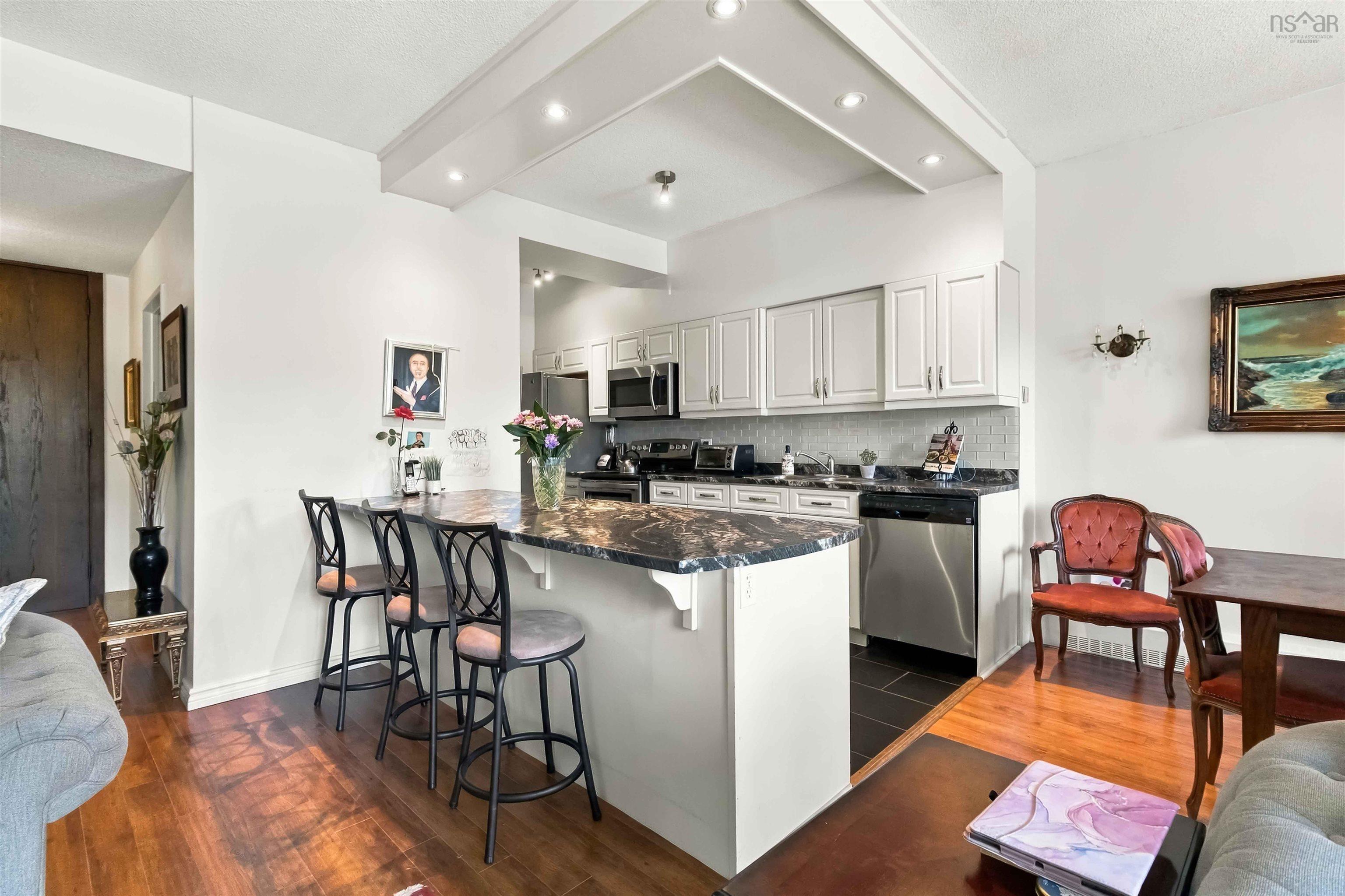 $534,900.00: 206 6095 Coburg Road, Halifax