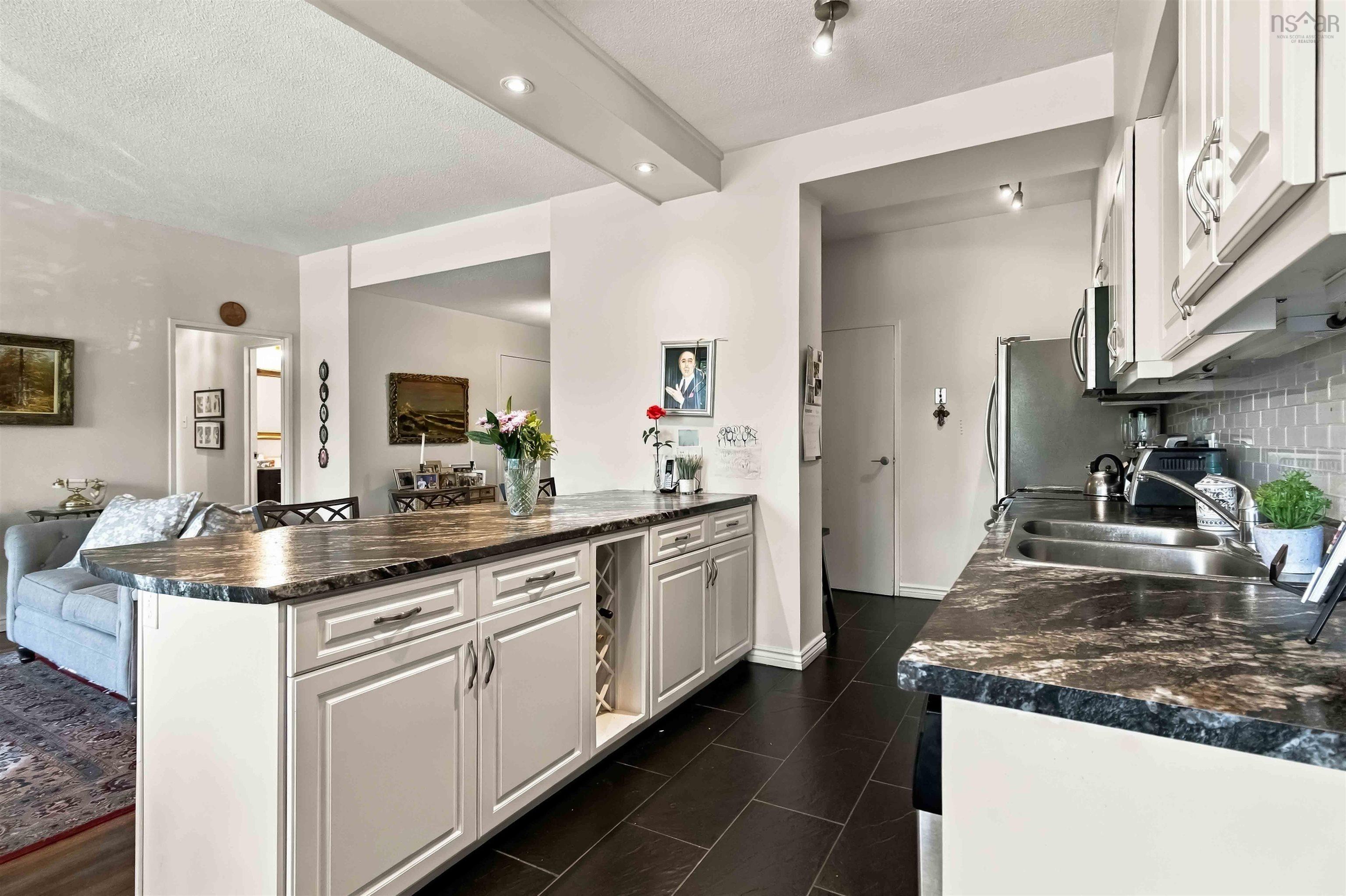 $534,900.00: 206 6095 Coburg Road, Halifax