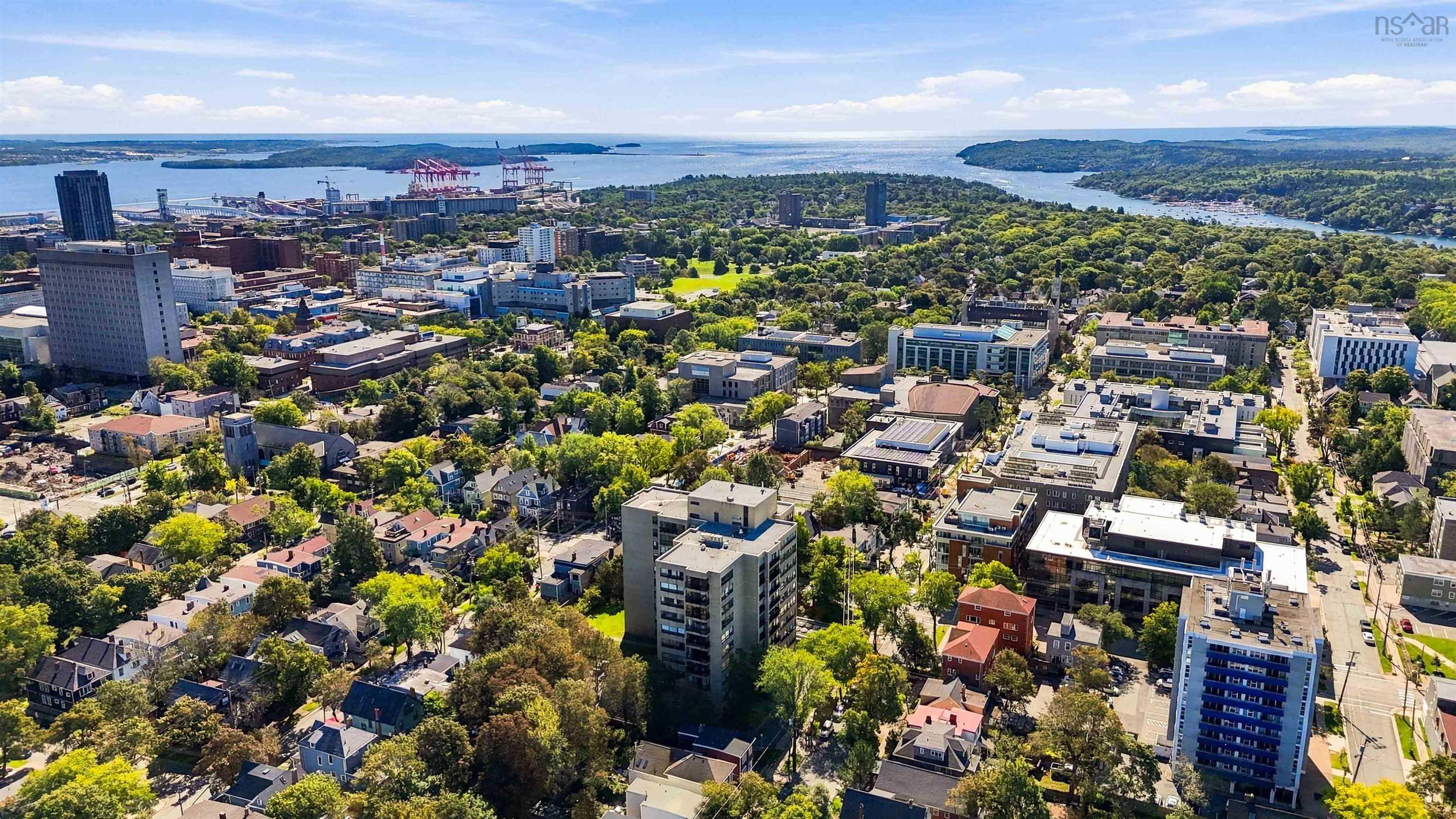 $534,900.00: 206 6095 Coburg Road, Halifax