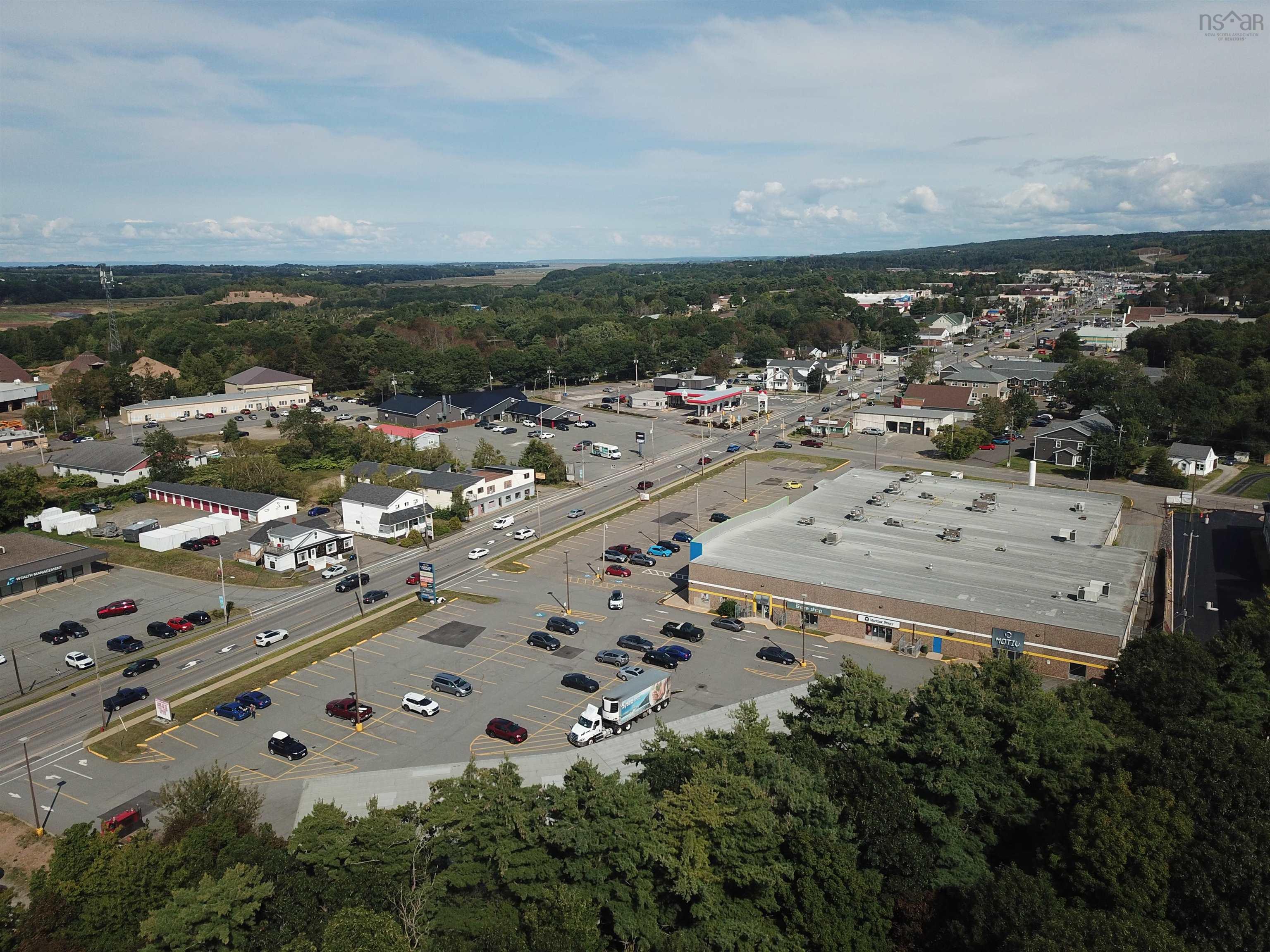 $8,500,000.00: 8944 Commercial Street, New Minas