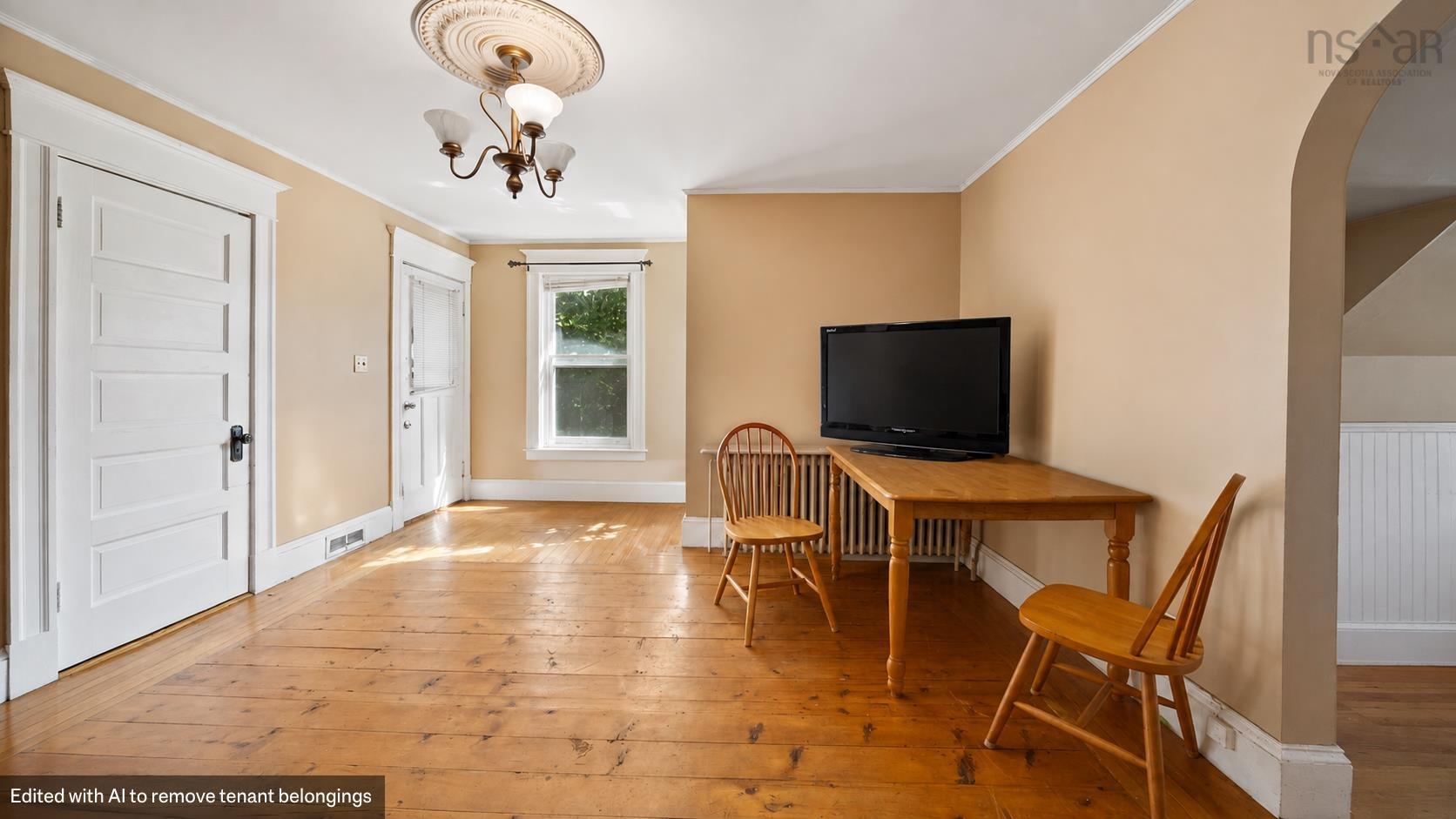 $395,000.00: 2532 1 Highway, Aylesford