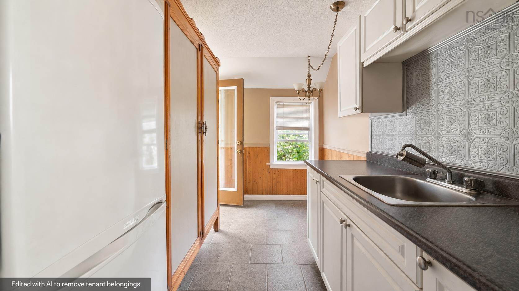 $395,000.00: 2532 1 Highway, Aylesford