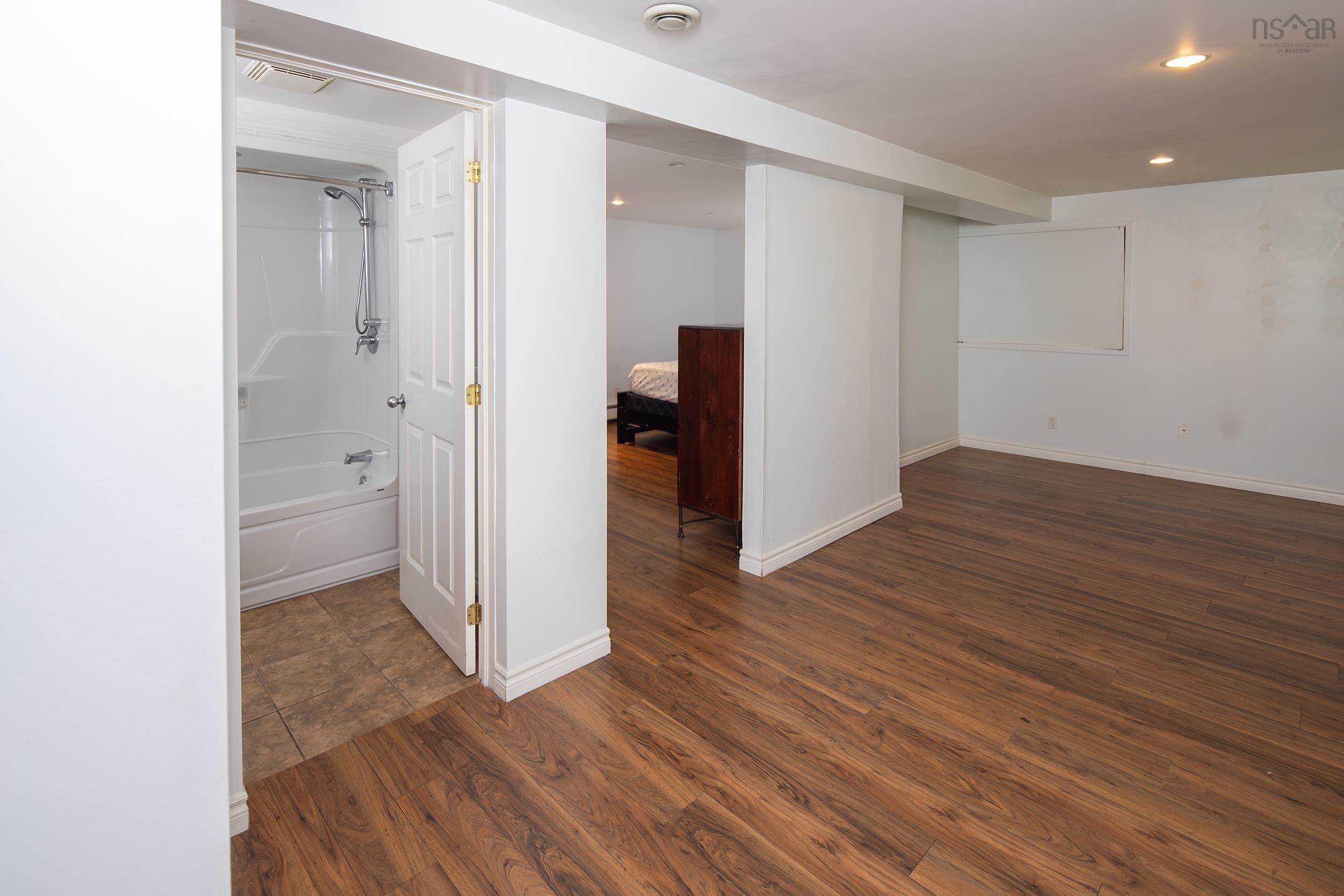 $777,777.00: 419 Lakewood Drive, Chester Grant