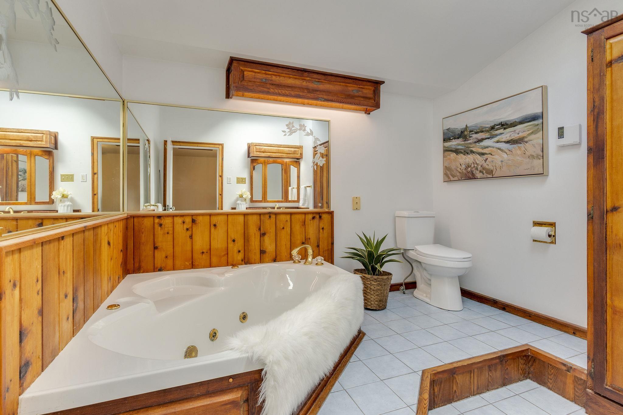 $749,900.00: 19 Alderwood Drive, Halifax