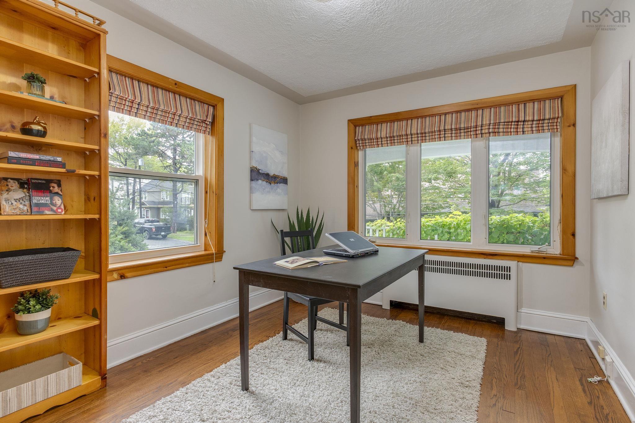 $749,900.00: 19 Alderwood Drive, Halifax