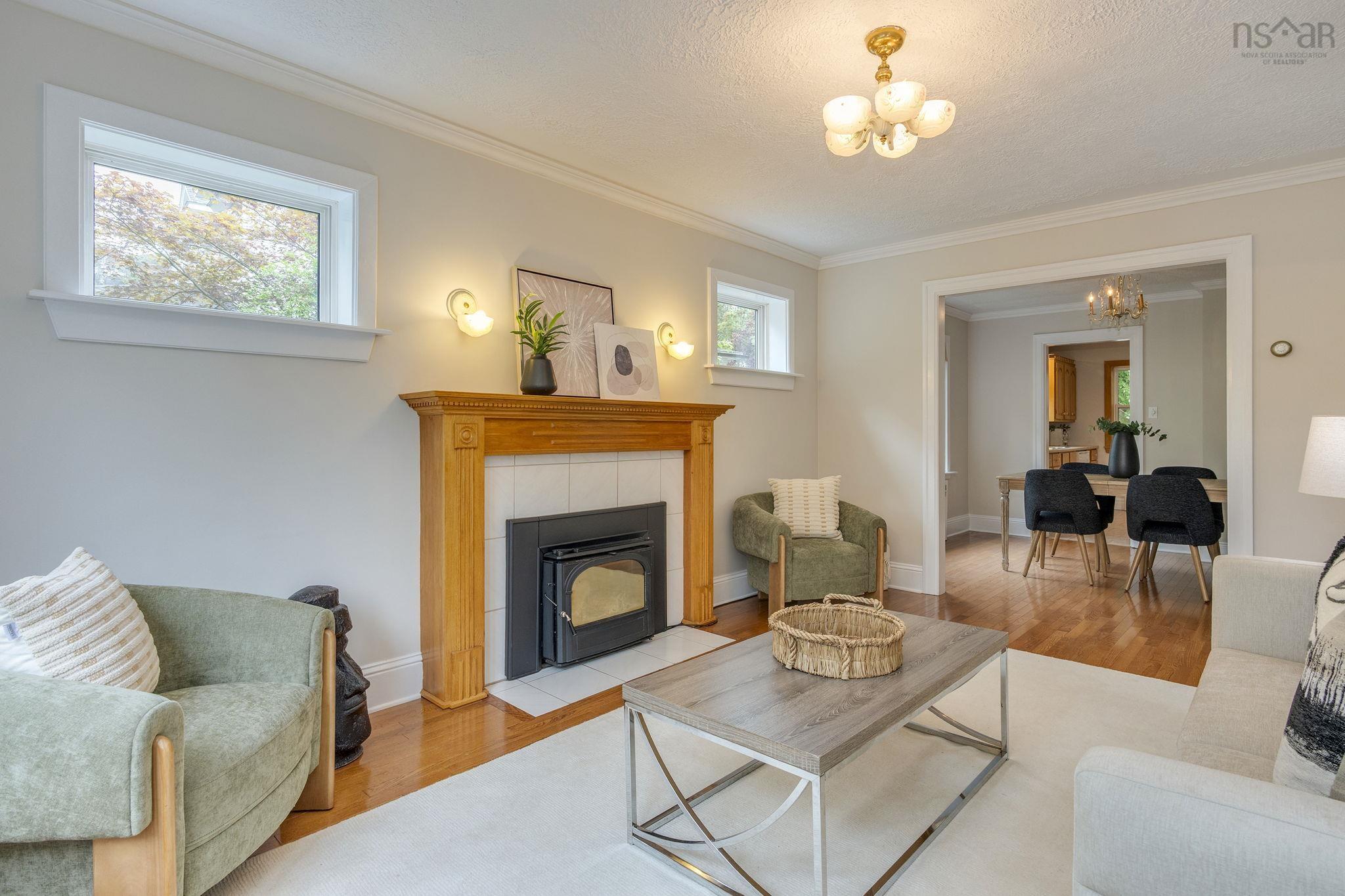 $749,900.00: 19 Alderwood Drive, Halifax